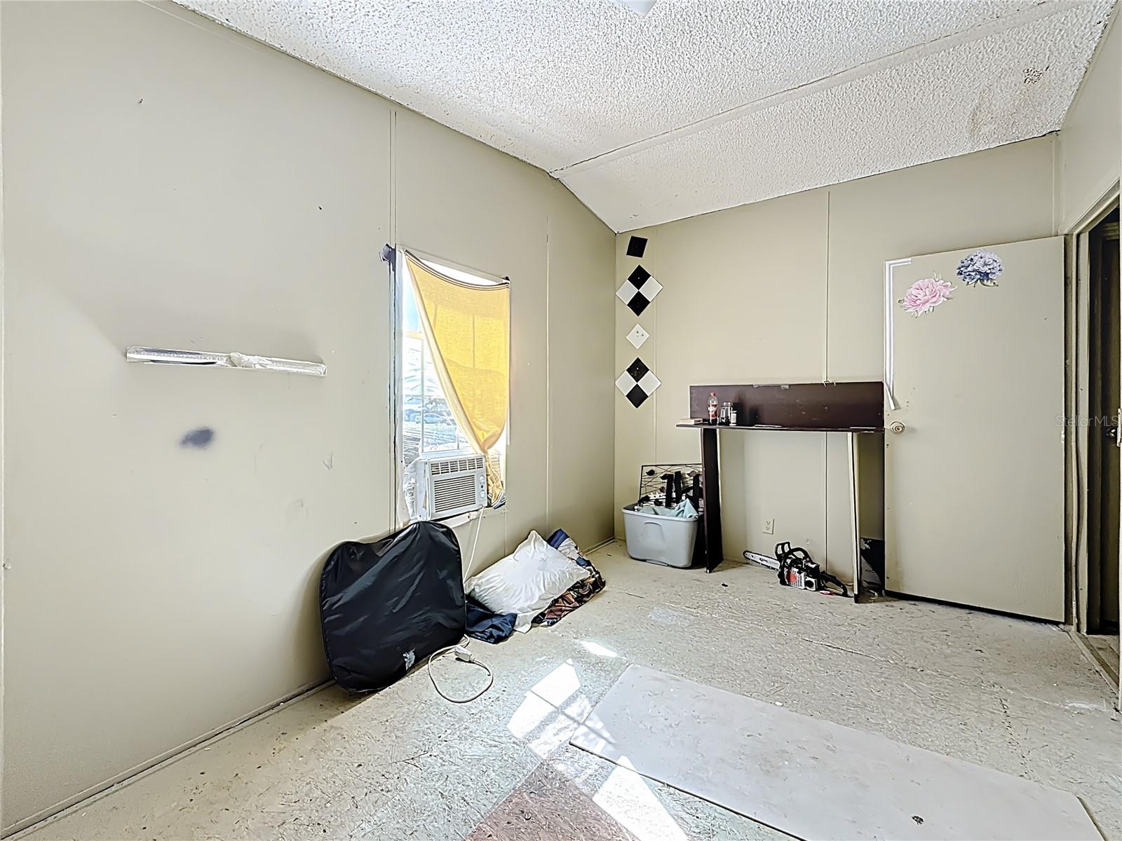 Image 26 of 63 For 2414 Brock Road