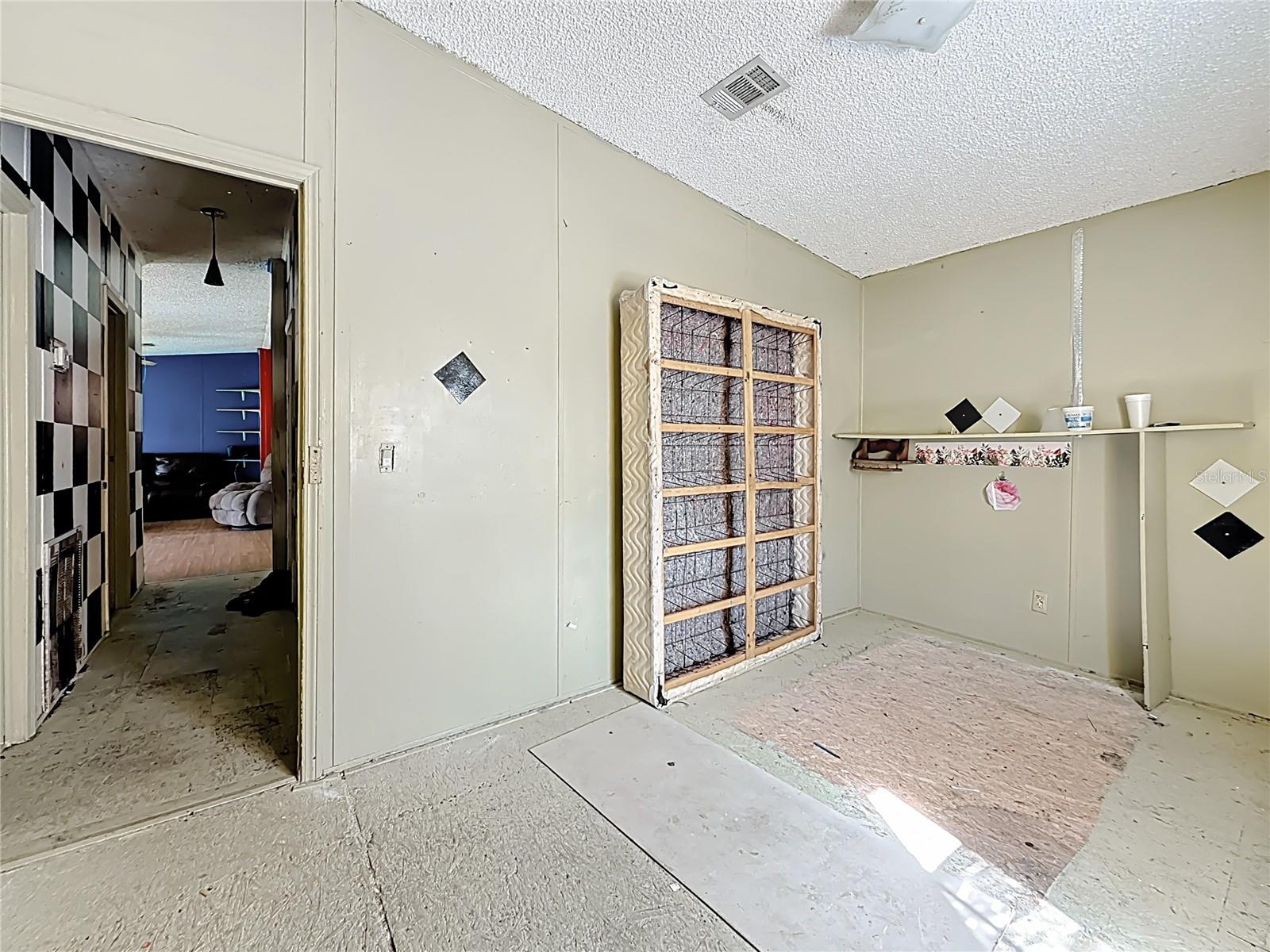 Image 28 of 63 For 2414 Brock Road