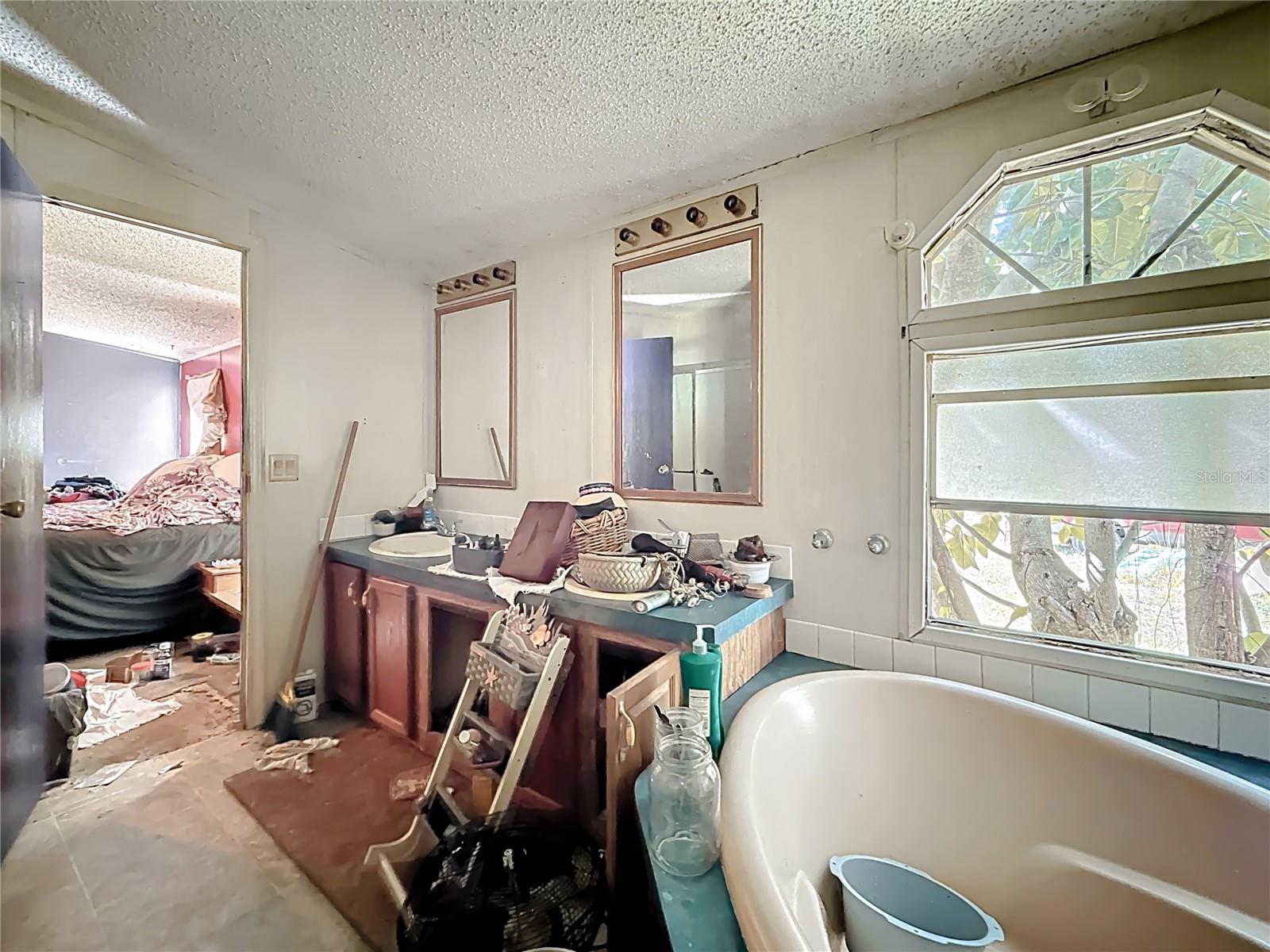 Image 33 of 63 For 2414 Brock Road