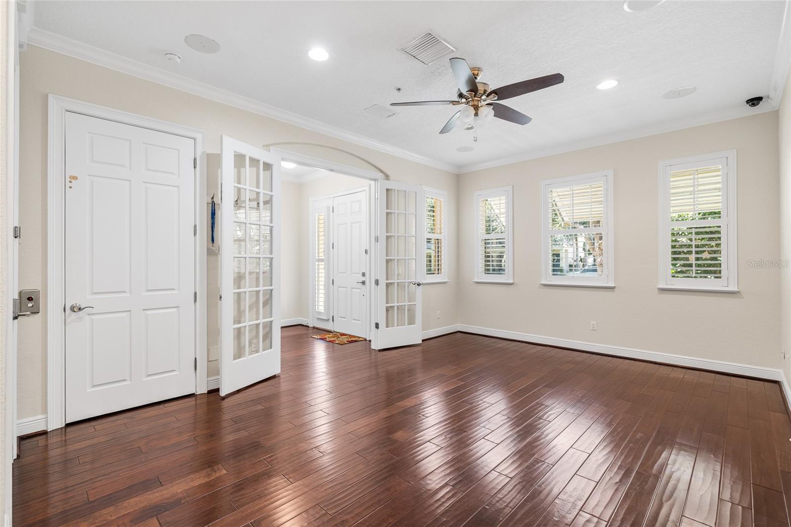 Image 7 of 68 For 6002 Printery Street 105