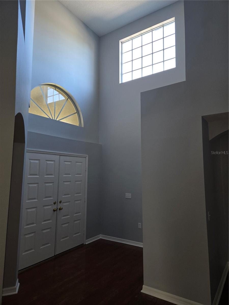 Image 13 of 19 For 395 Wingate Circle