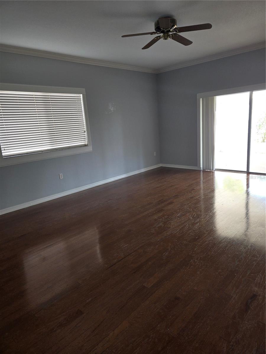 Image 15 of 19 For 395 Wingate Circle