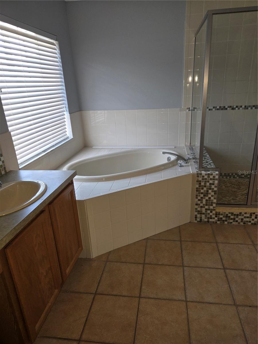 Image 9 of 19 For 395 Wingate Circle