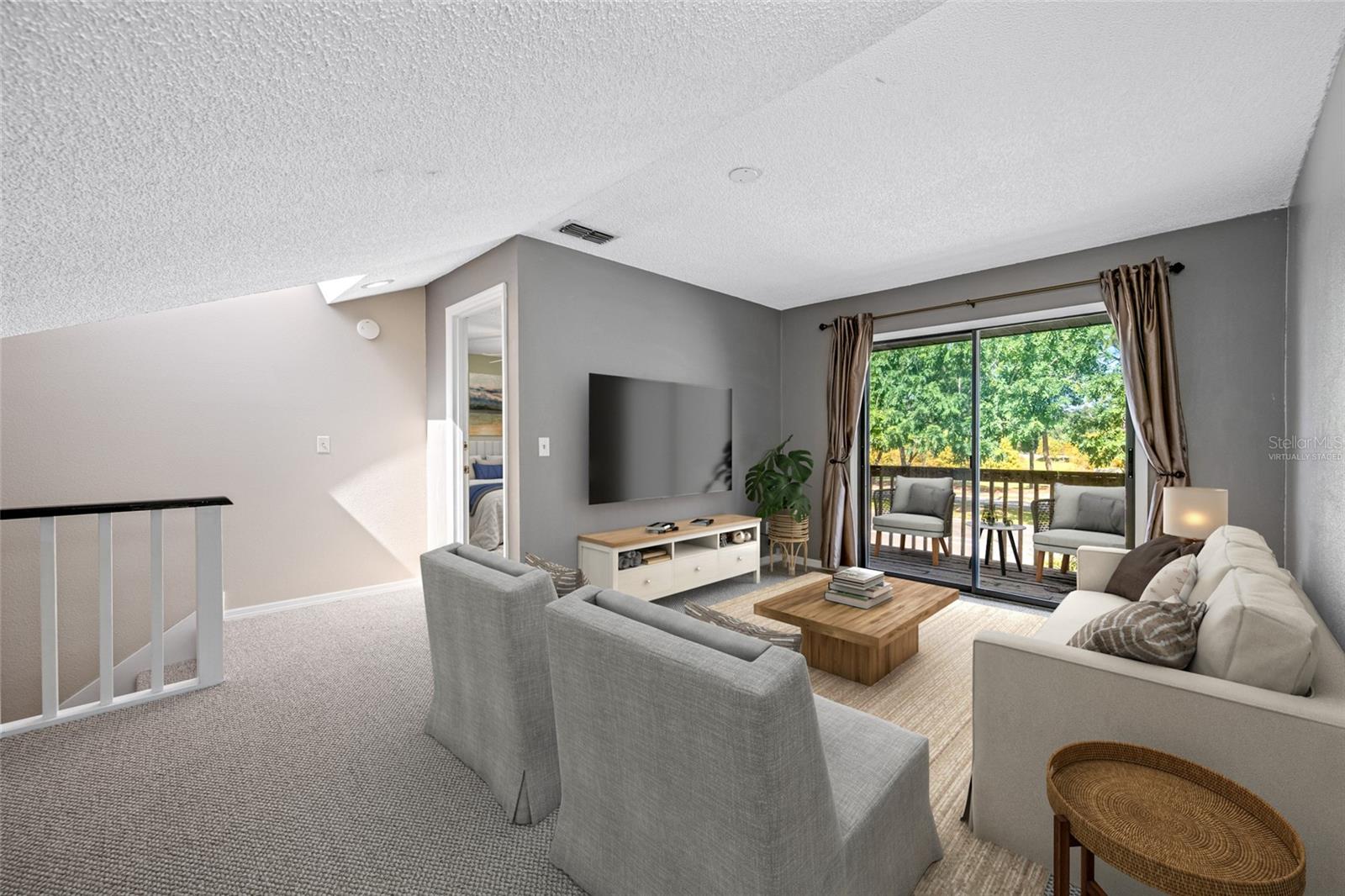 Image 16 of 70 For 940 Fenton Lane 8