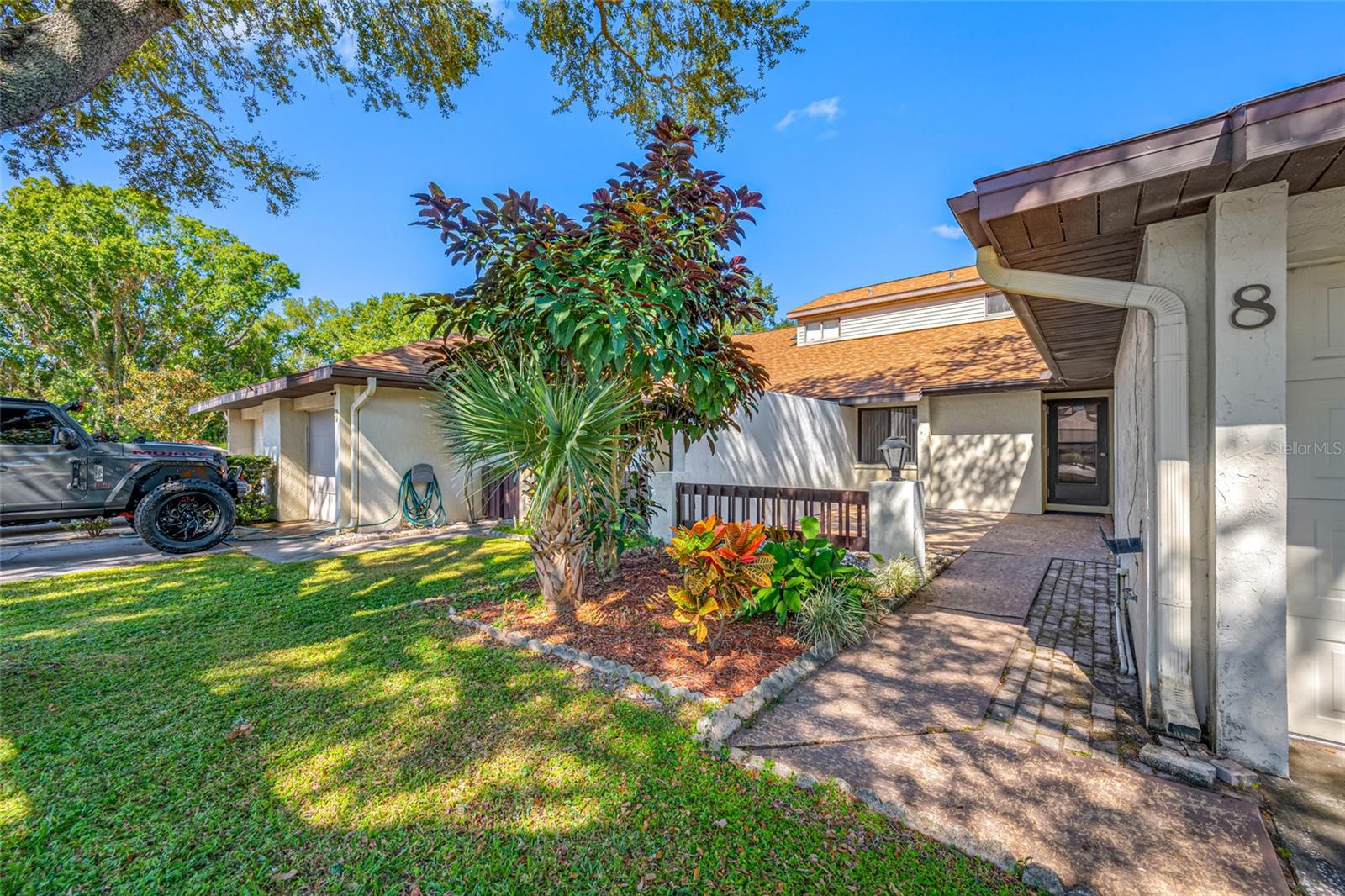 Image 2 of 70 For 940 Fenton Lane 8