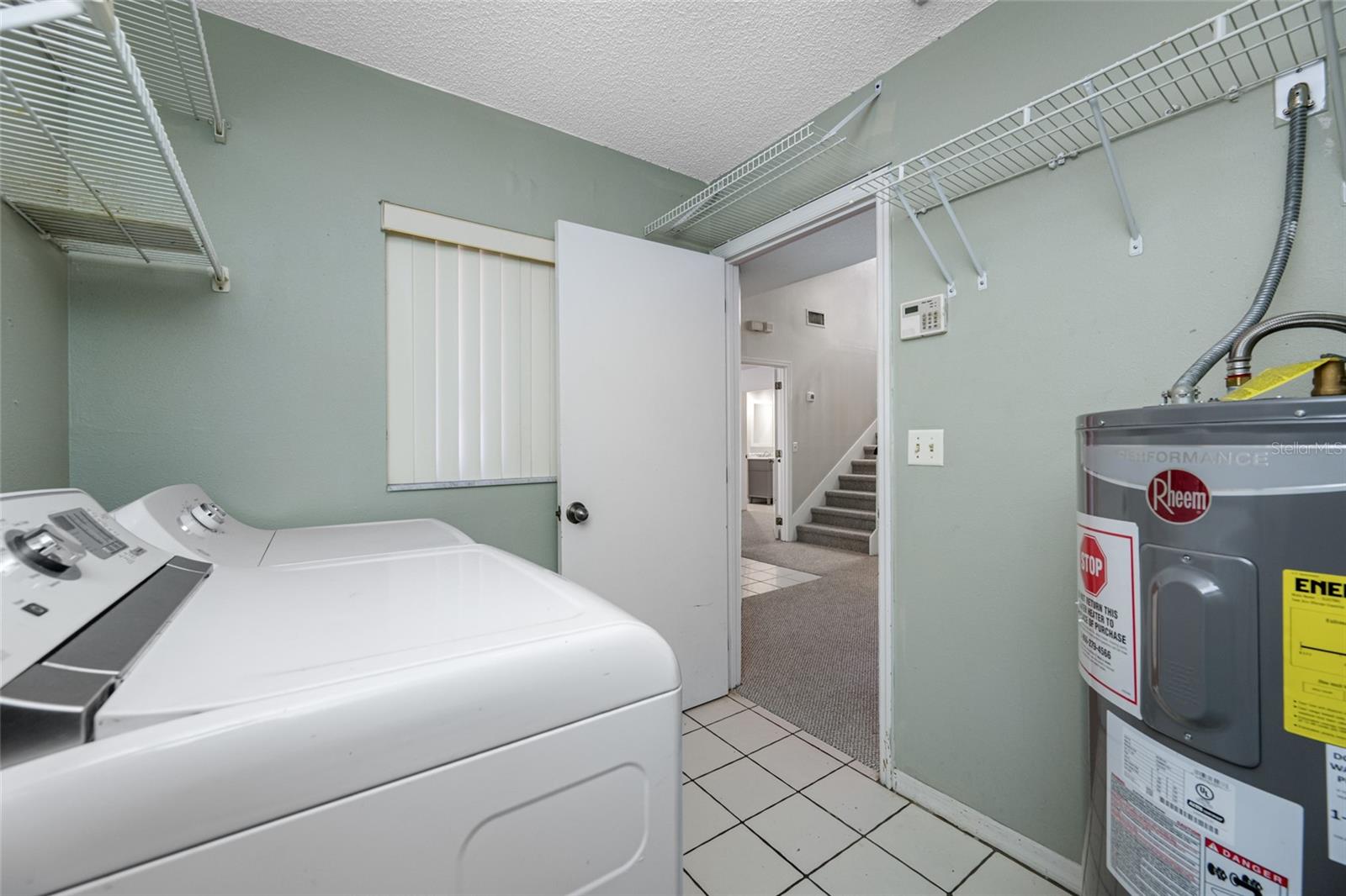 Image 31 of 70 For 940 Fenton Lane 8