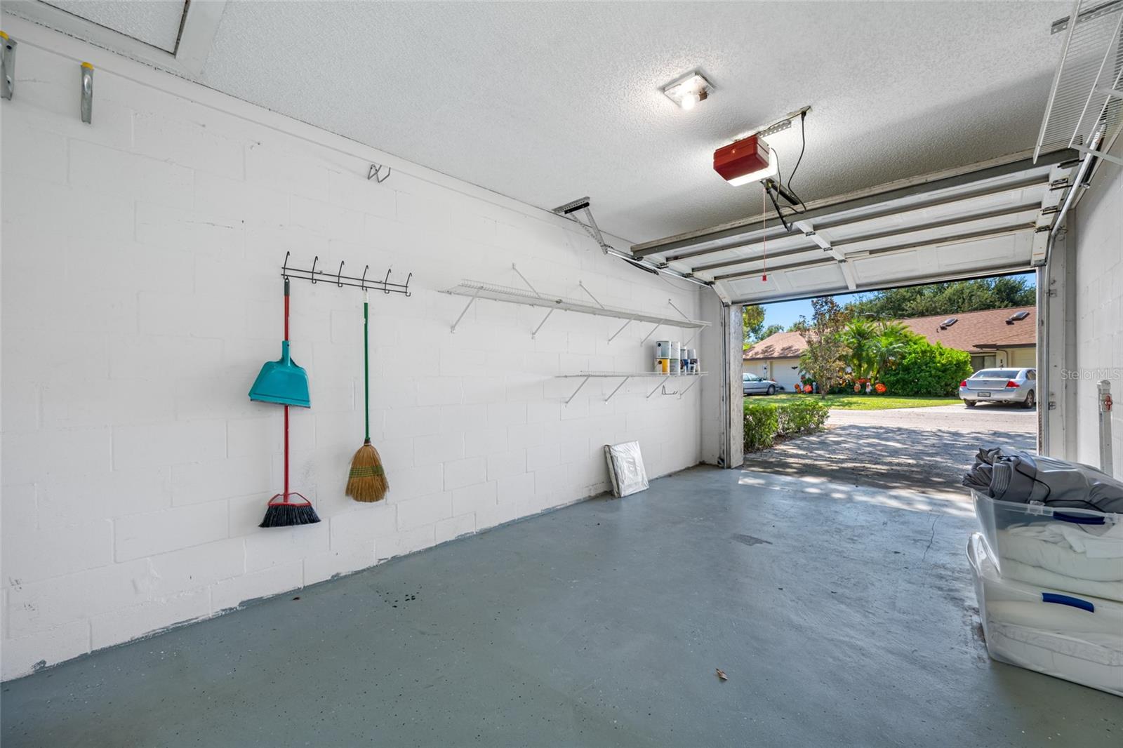 Image 35 of 70 For 940 Fenton Lane 8