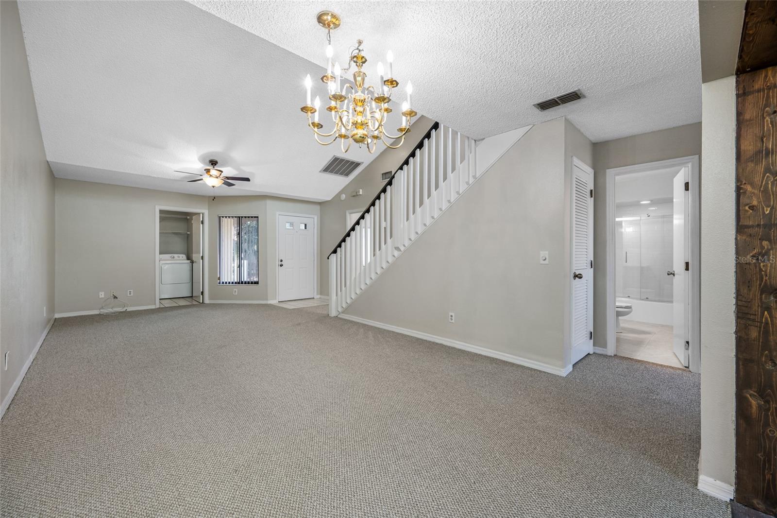 Image 40 of 70 For 940 Fenton Lane 8