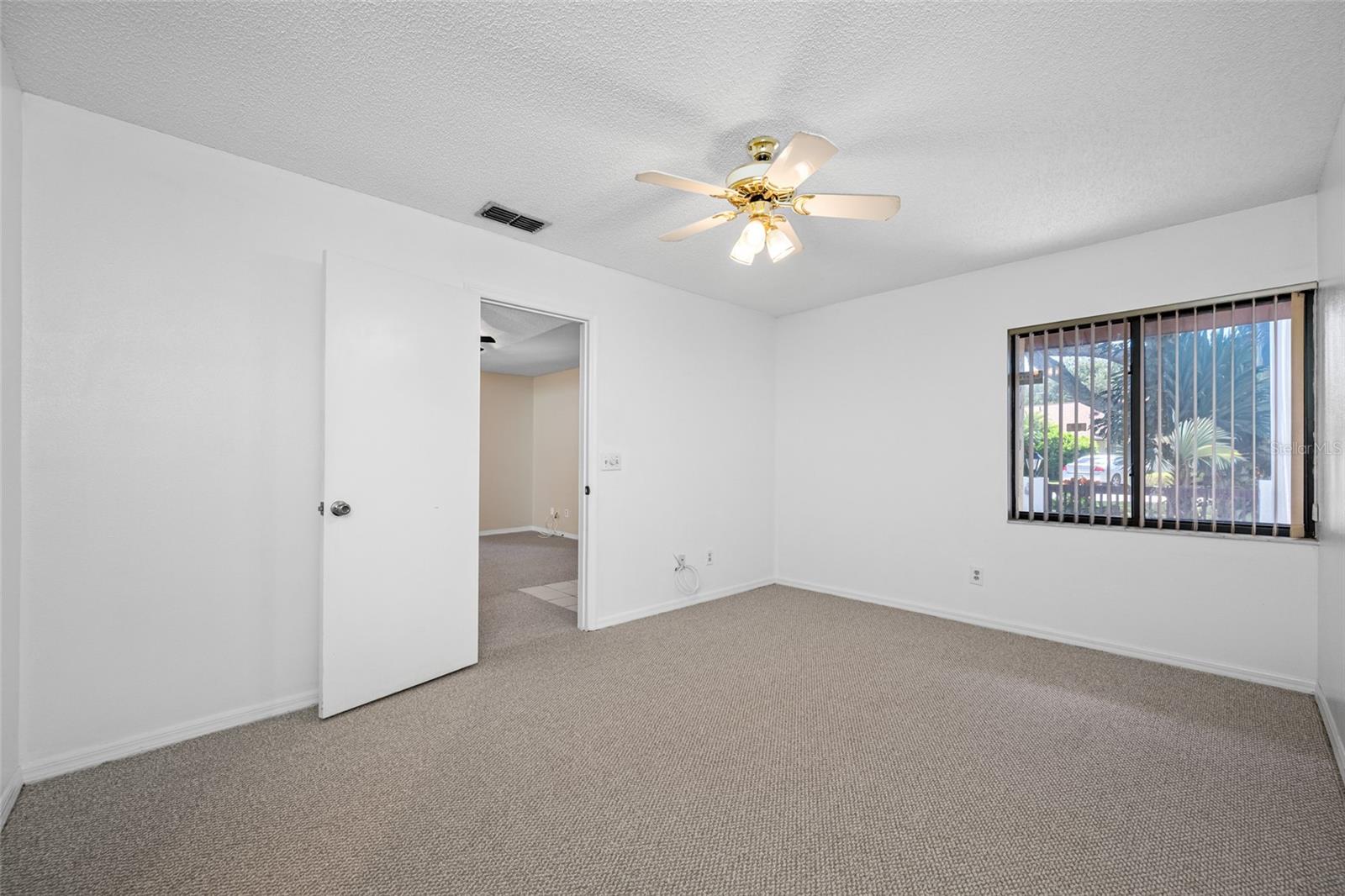 Image 44 of 70 For 940 Fenton Lane 8