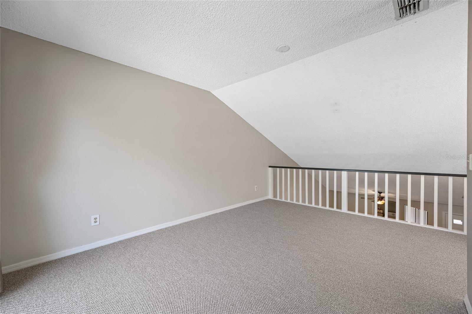 Image 47 of 70 For 940 Fenton Lane 8