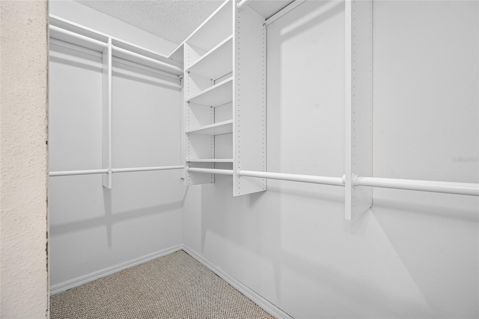 Image 53 of 70 For 940 Fenton Lane 8