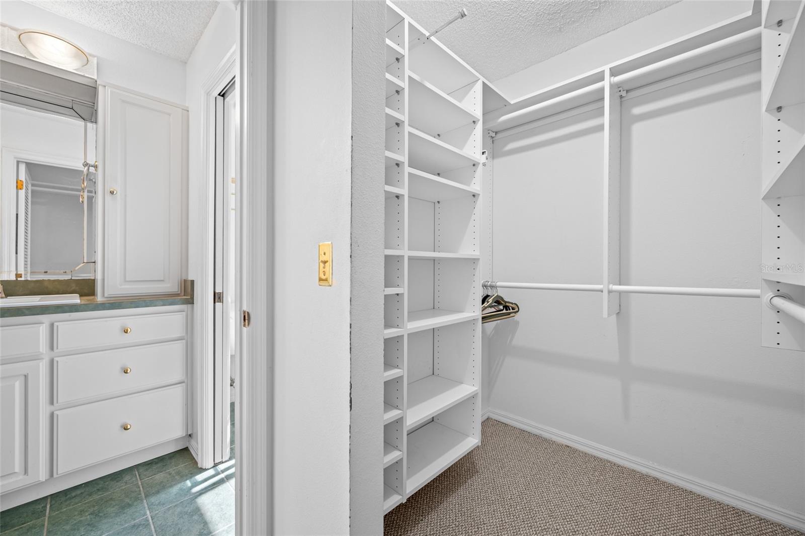 Image 54 of 70 For 940 Fenton Lane 8