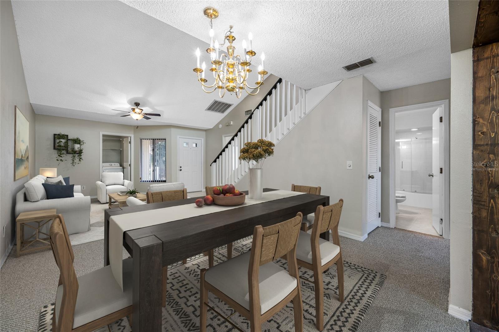 Image 6 of 70 For 940 Fenton Lane 8