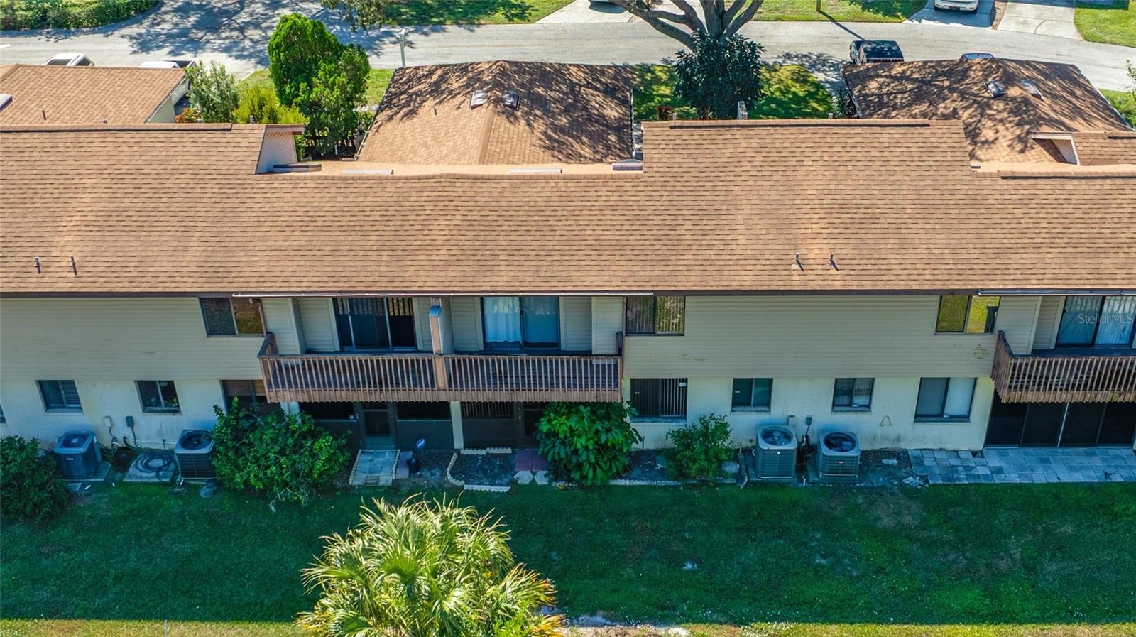 Image 63 of 70 For 940 Fenton Lane 8