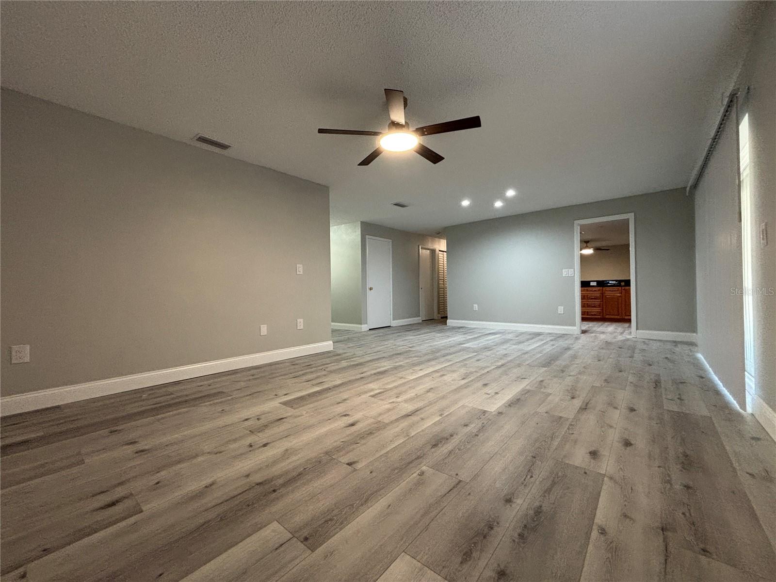 Image 10 of 29 For 2717 Warwick Terrace