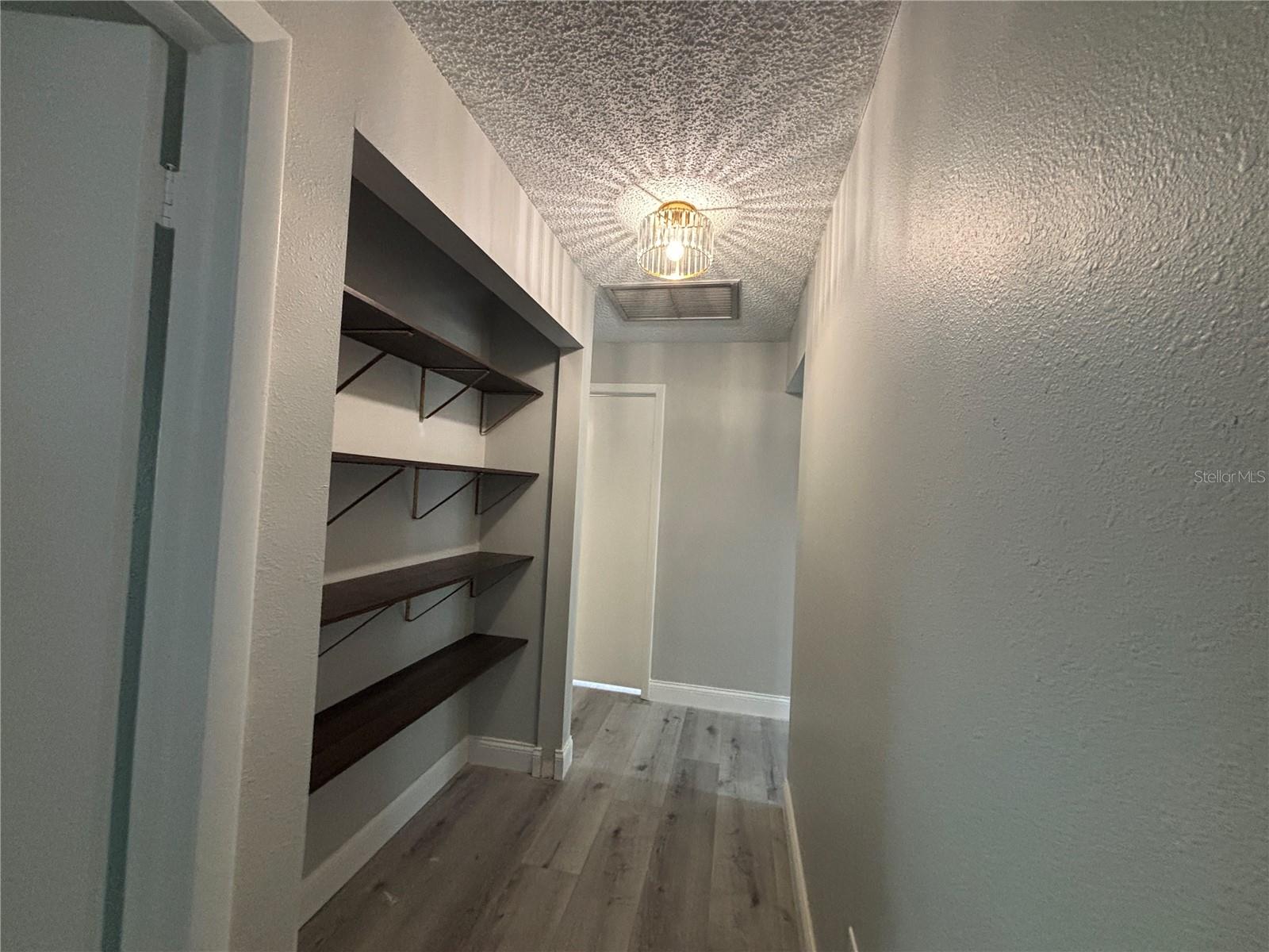 Image 11 of 29 For 2717 Warwick Terrace