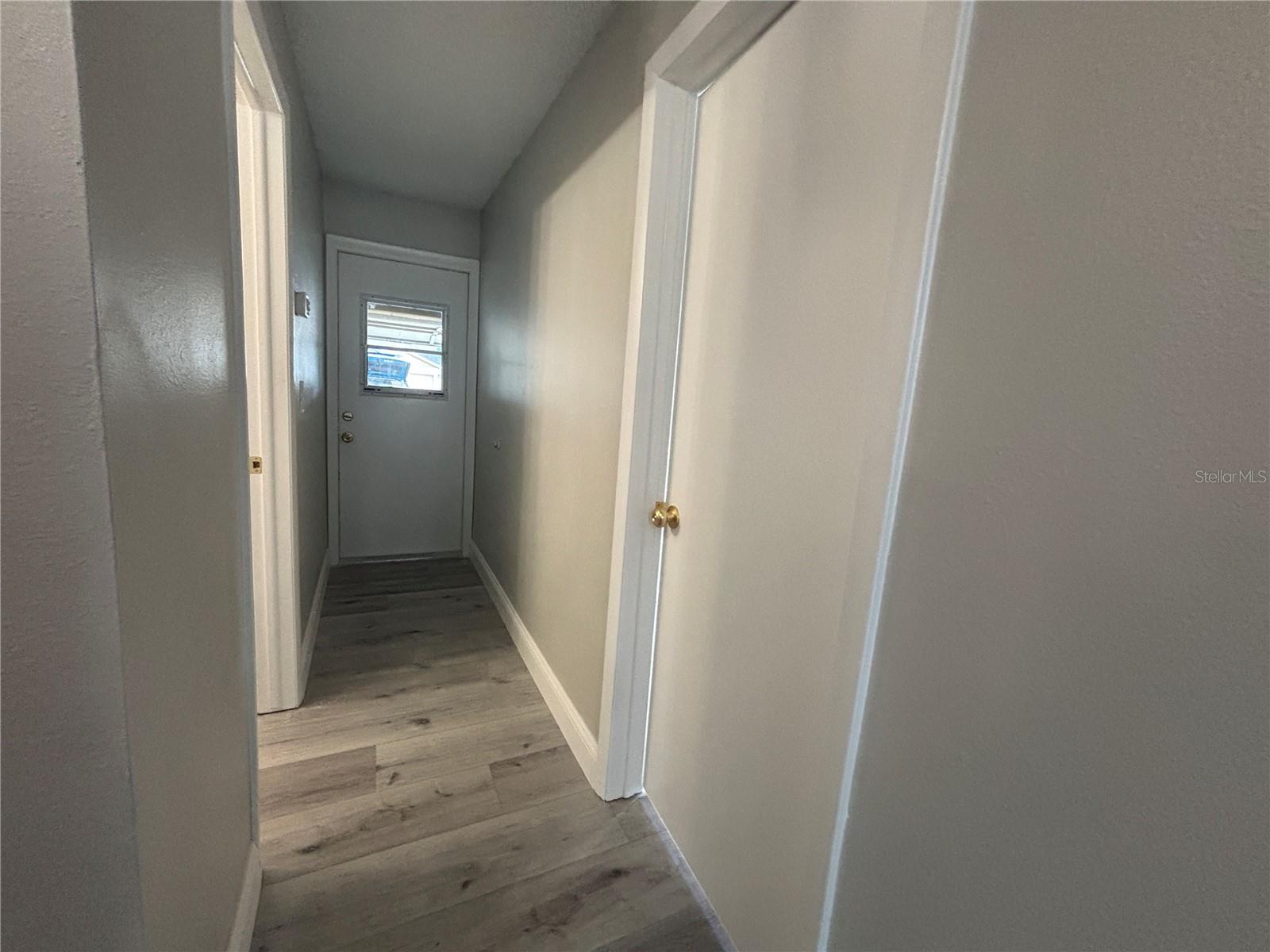 Image 15 of 29 For 2717 Warwick Terrace