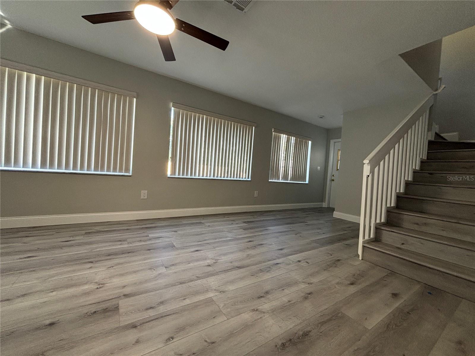 Image 18 of 29 For 2717 Warwick Terrace