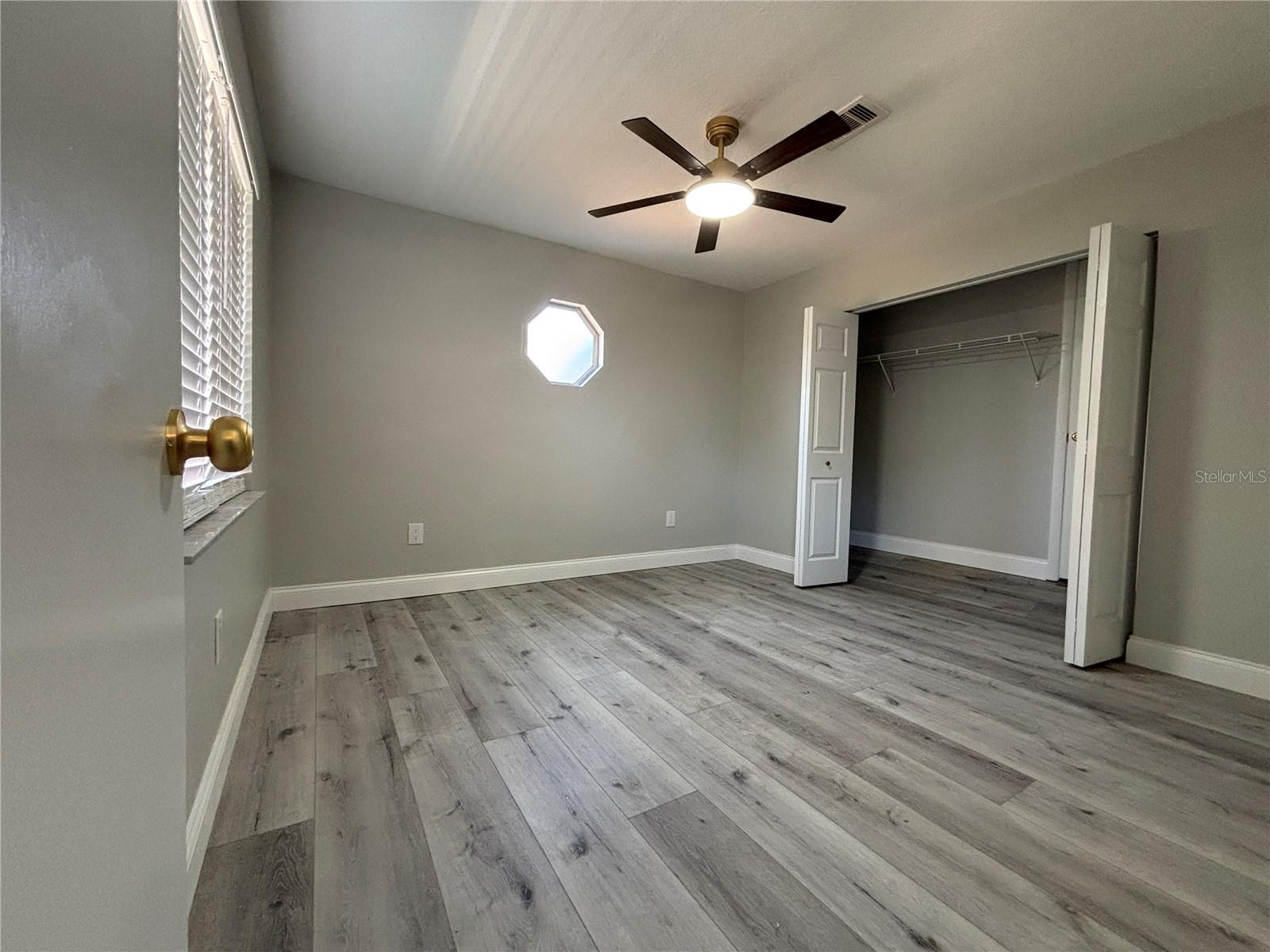 Image 21 of 29 For 2717 Warwick Terrace