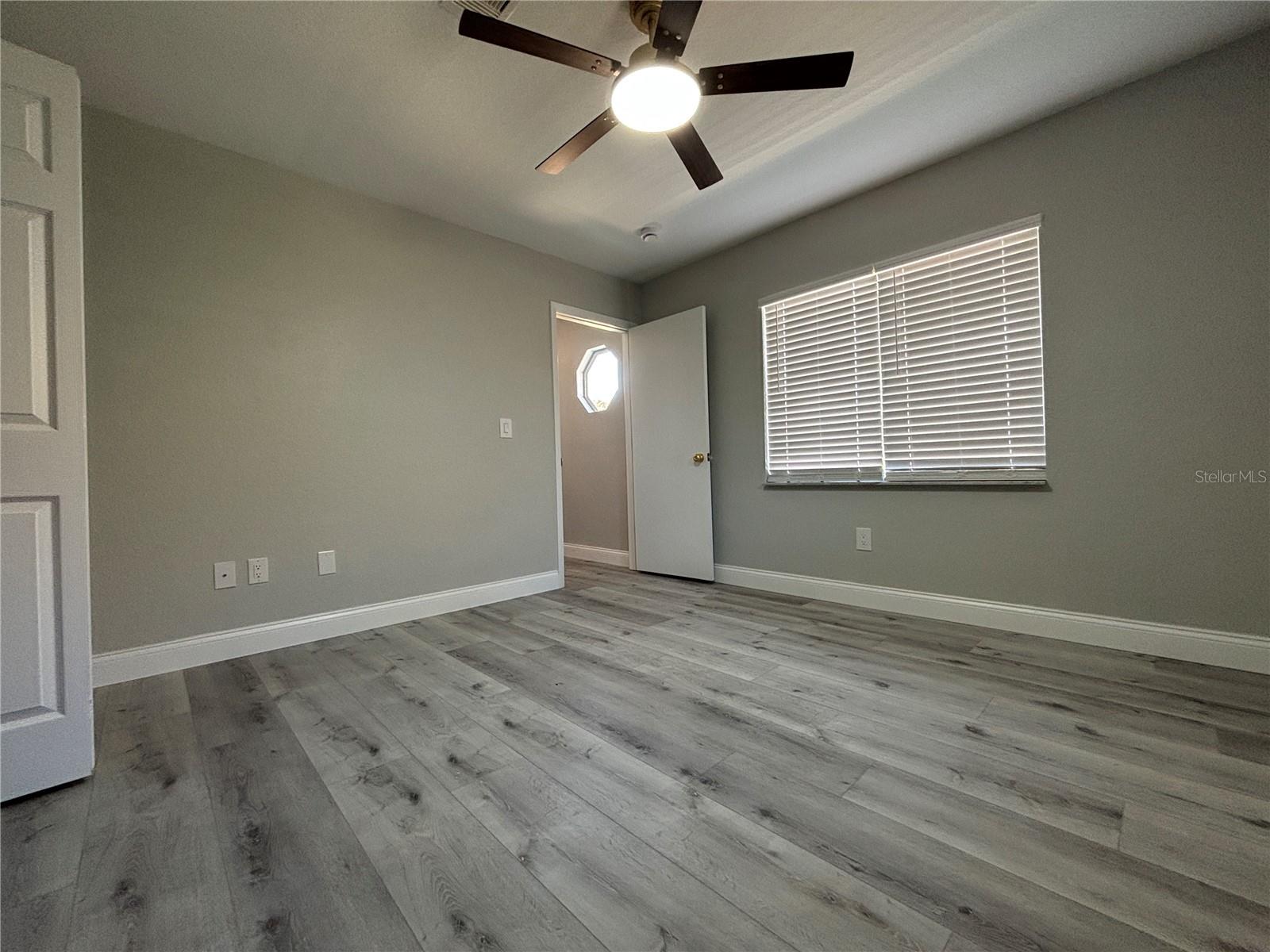 Image 22 of 29 For 2717 Warwick Terrace