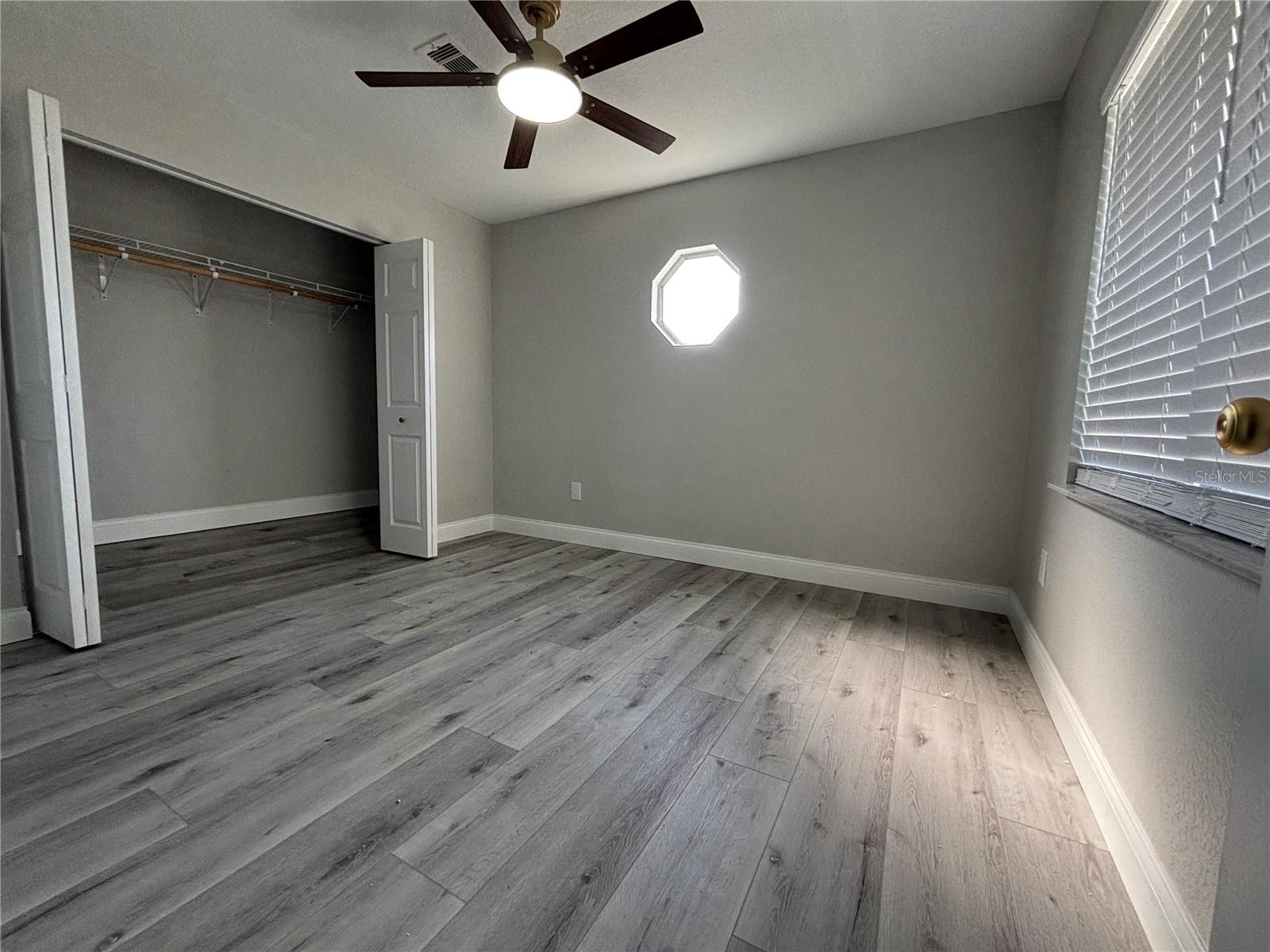 Image 24 of 29 For 2717 Warwick Terrace