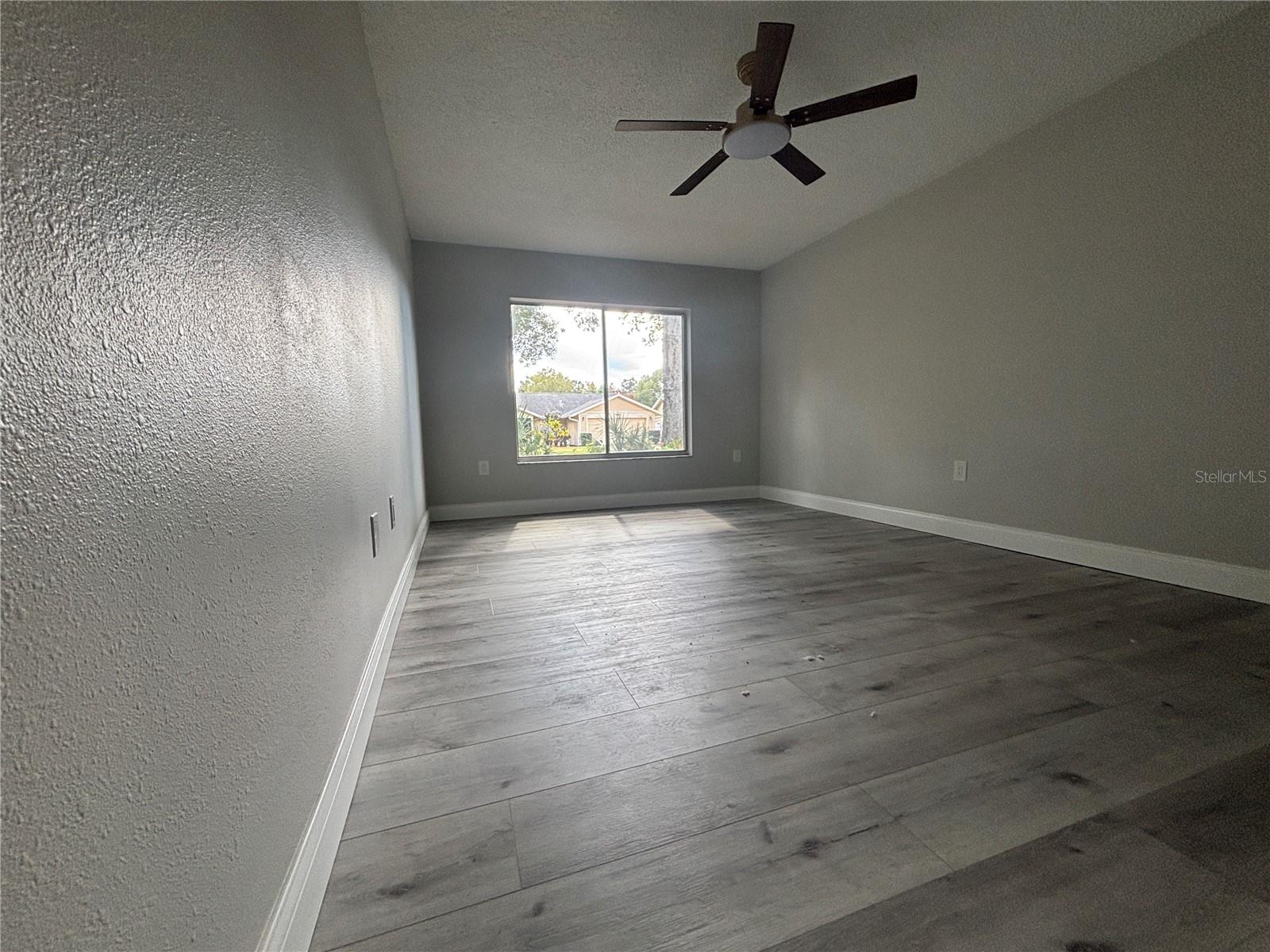 Image 4 of 29 For 2717 Warwick Terrace