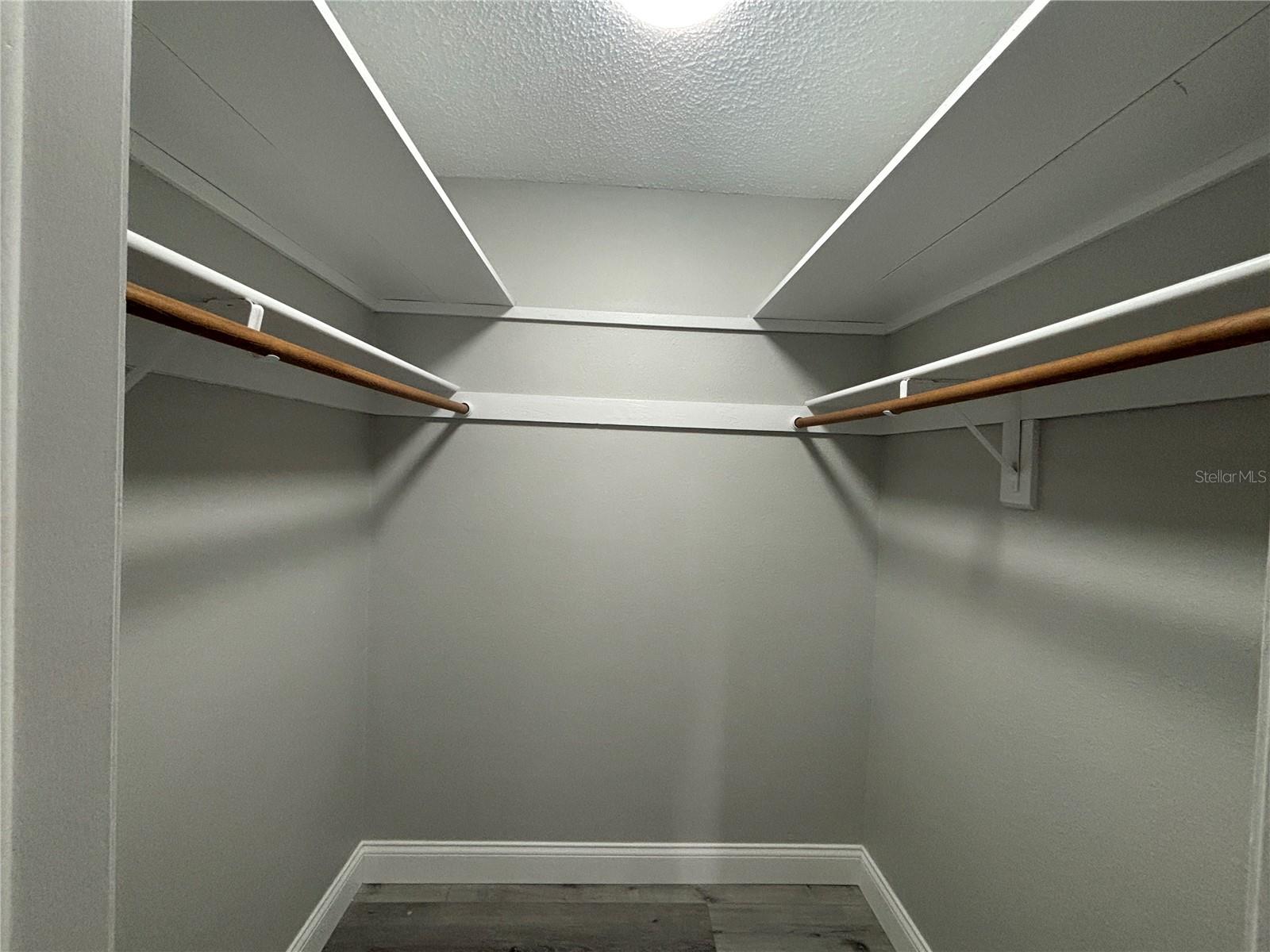 Image 8 of 29 For 2717 Warwick Terrace