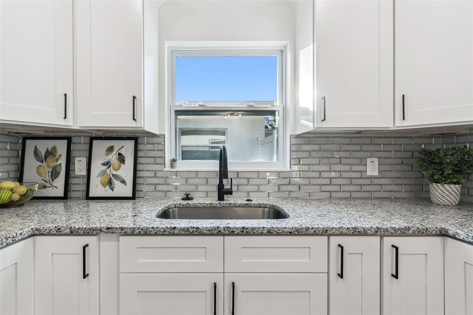 Image 10 of 21 For 3717 31st Avenue N