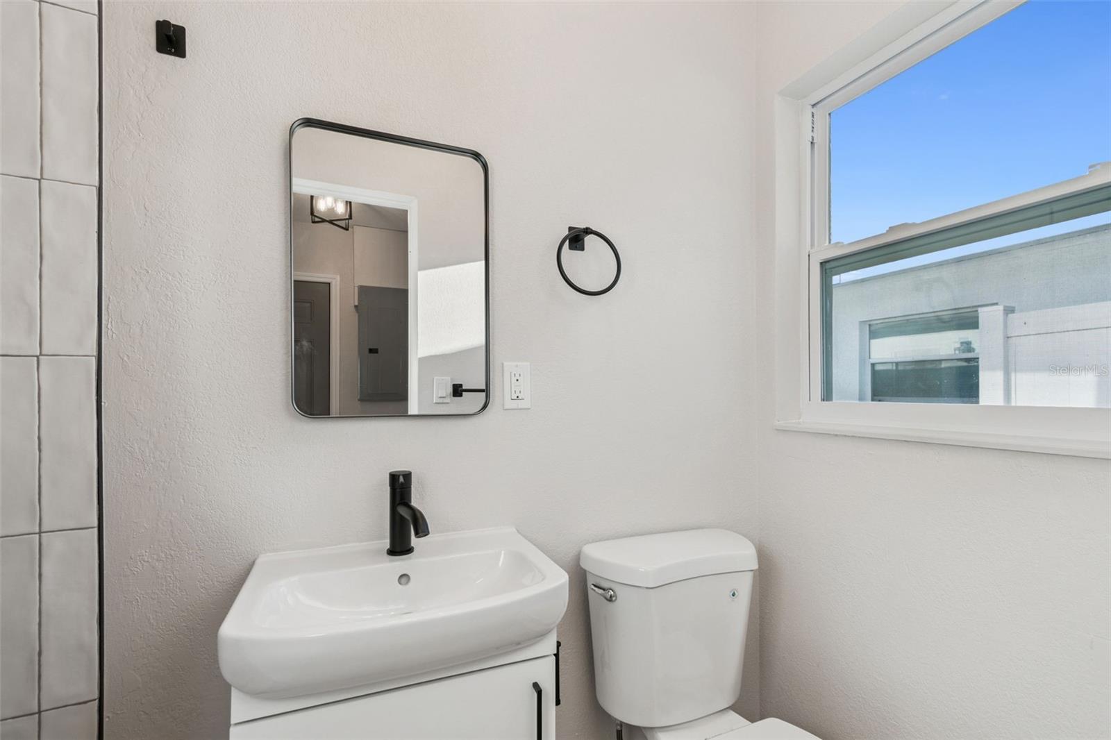 Image 18 of 21 For 3717 31st Avenue N