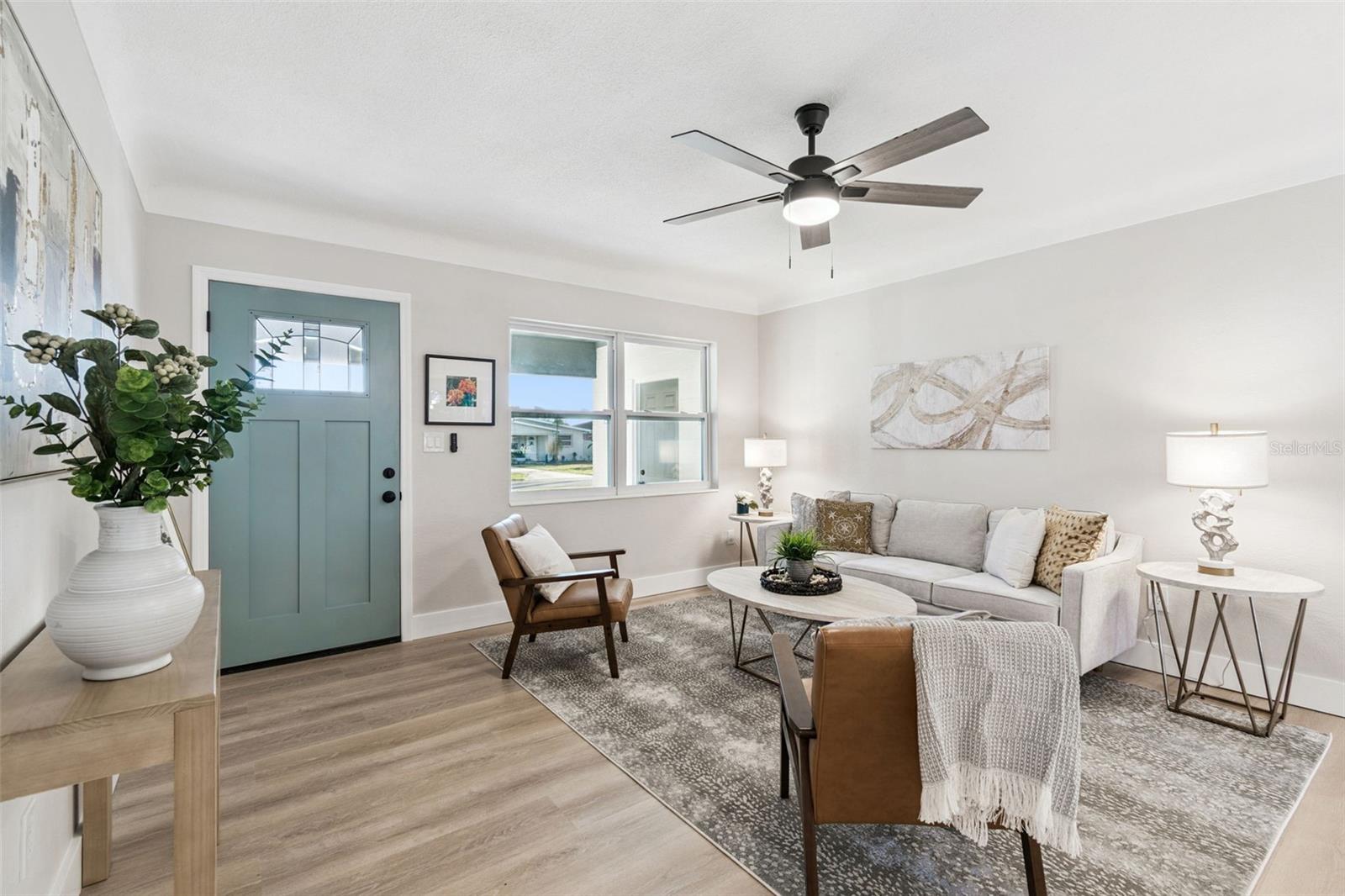 Image 3 of 21 For 3717 31st Avenue N