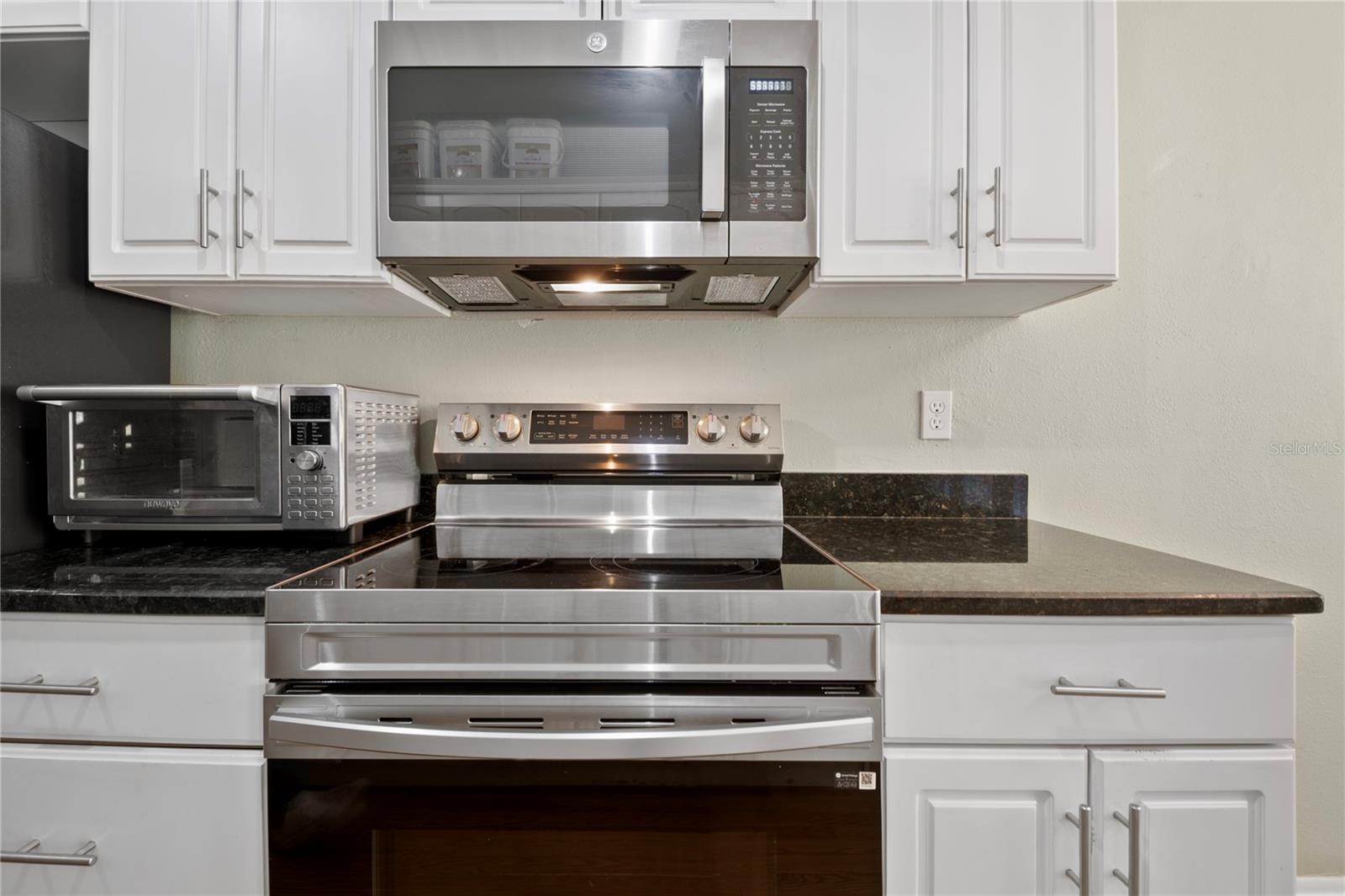 Image 11 of 29 For 10006 87th Street