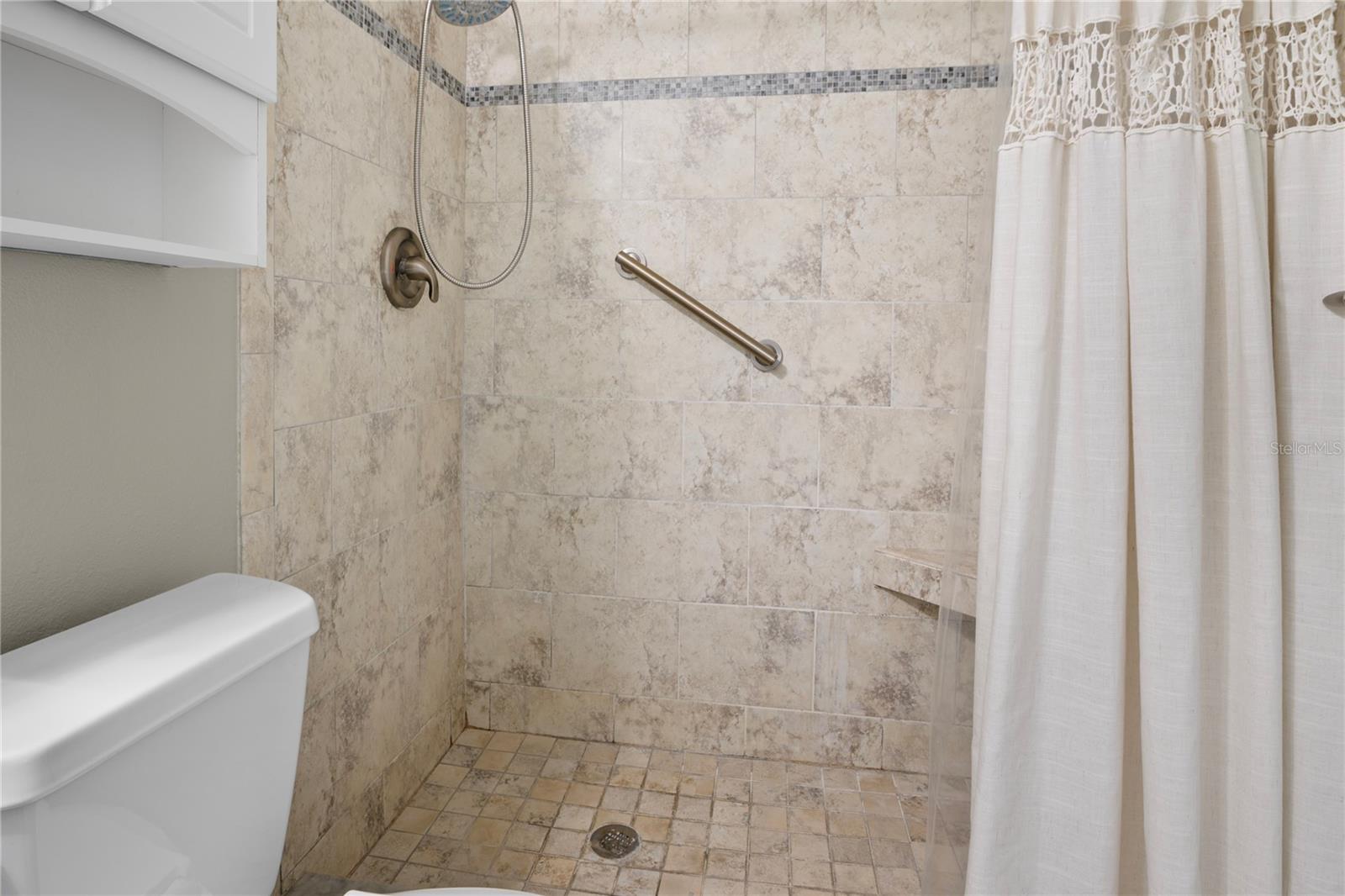 Image 20 of 29 For 10006 87th Street