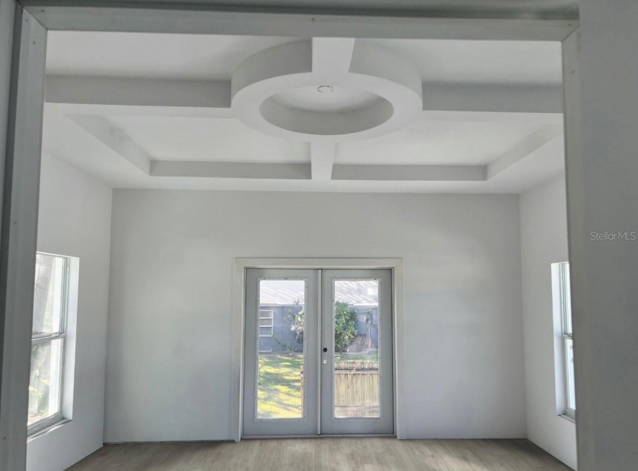 Listing photo id 2 for 407 Georgia Avenue