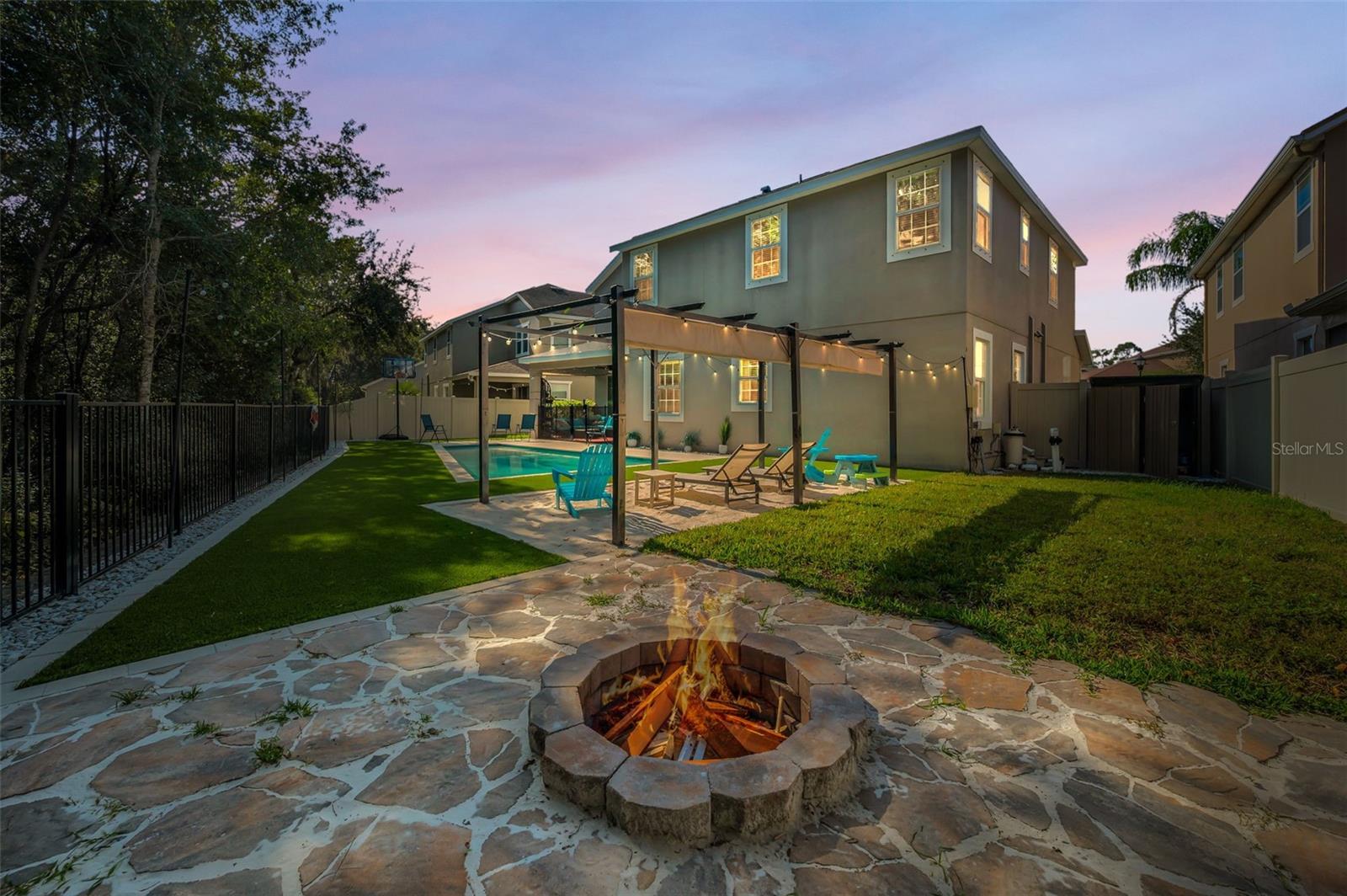 Image 16 of 73 For 6942 Rocky Canyon Way