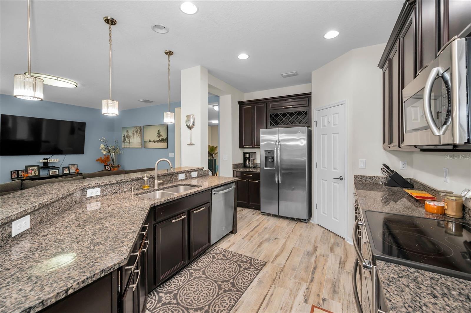 Image 35 of 73 For 6942 Rocky Canyon Way