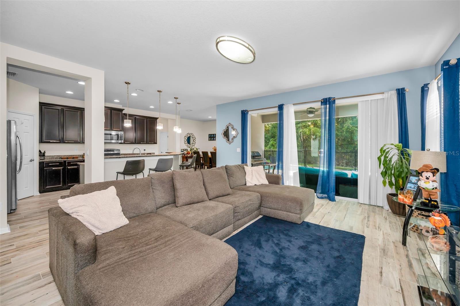 Image 40 of 73 For 6942 Rocky Canyon Way