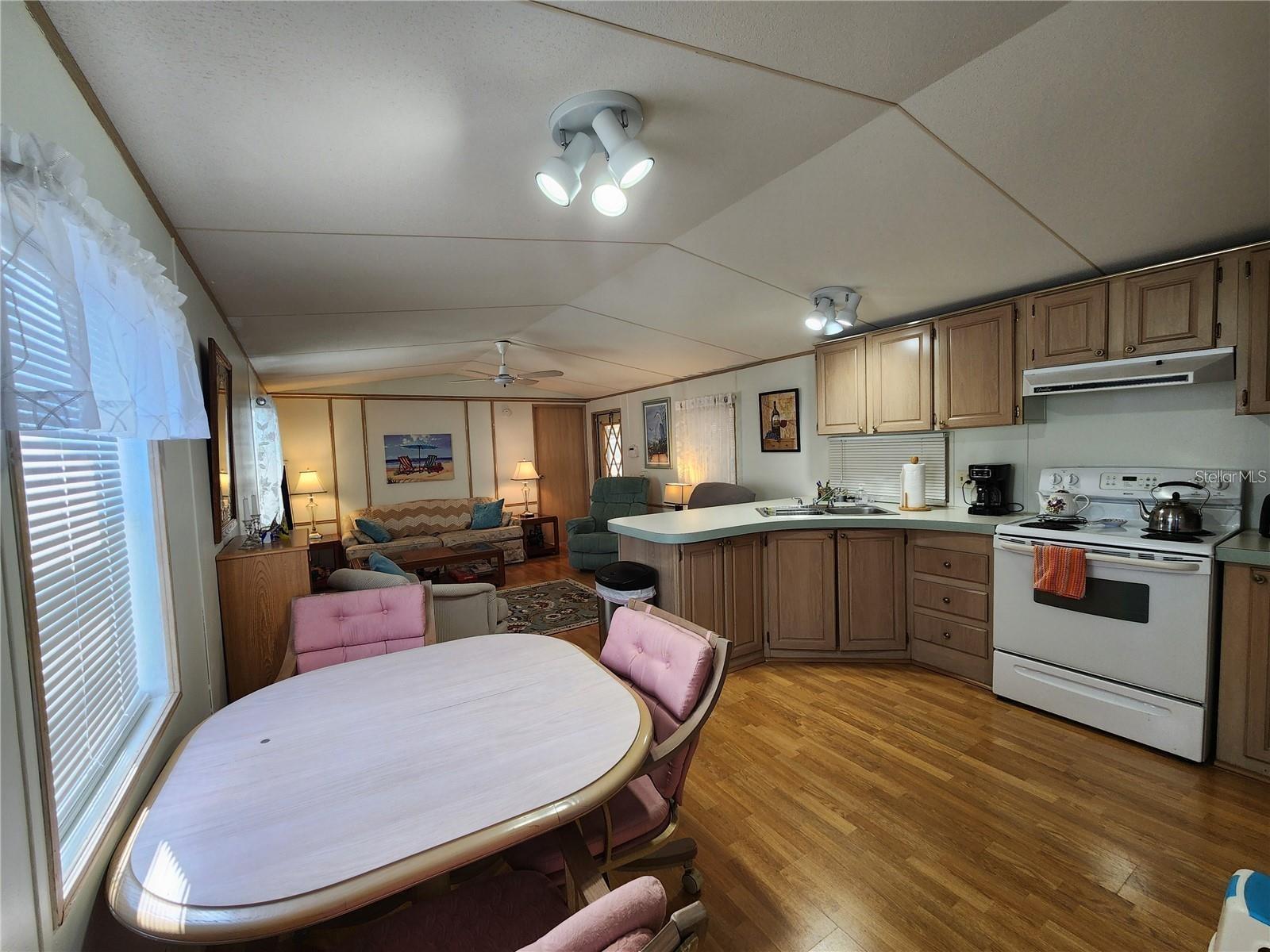 Image 5 of 21 For 4150 66th Street N 222