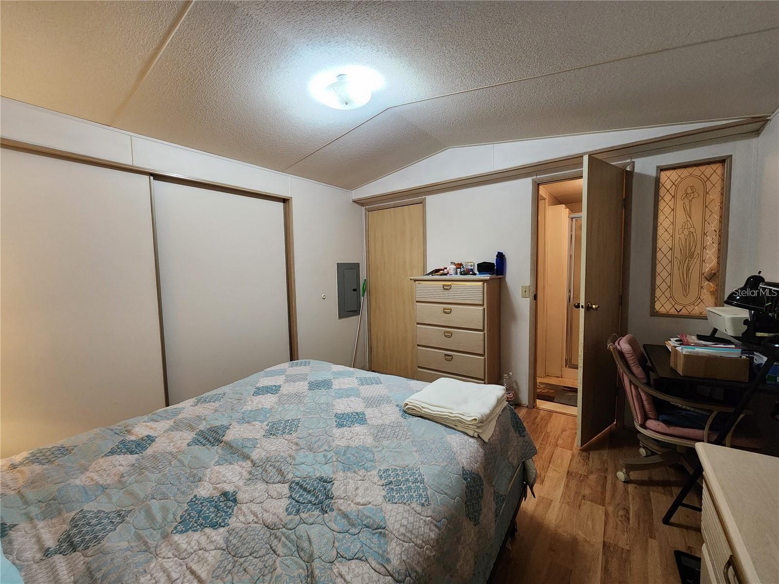 Image 7 of 21 For 4150 66th Street N 222