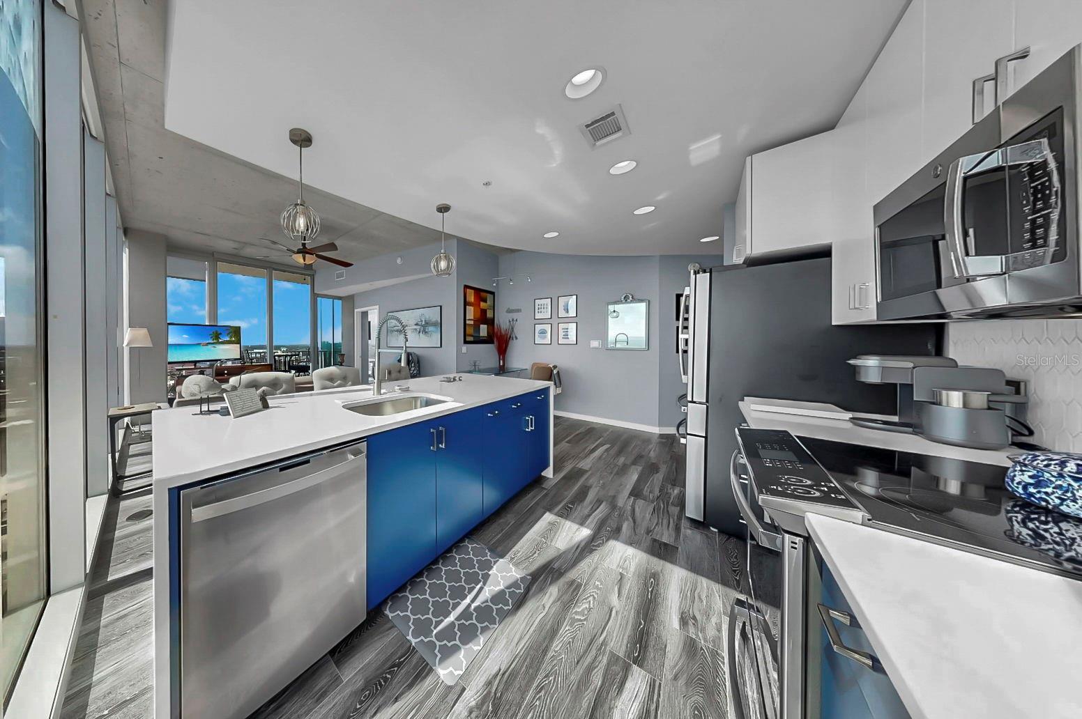 Image 16 of 63 For 777 Ashley Drive 1702