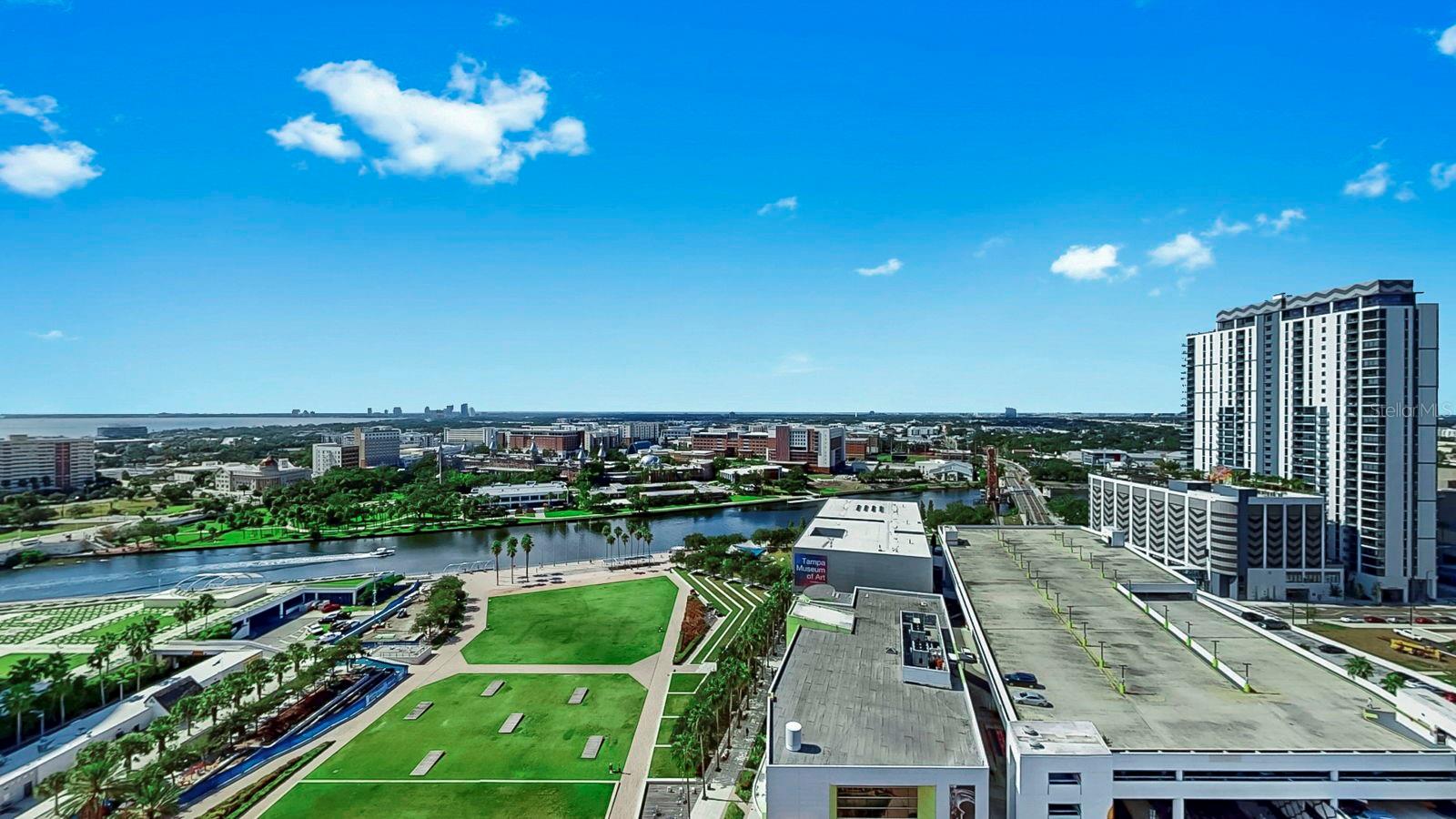 Image 5 of 63 For 777 Ashley Drive 1702