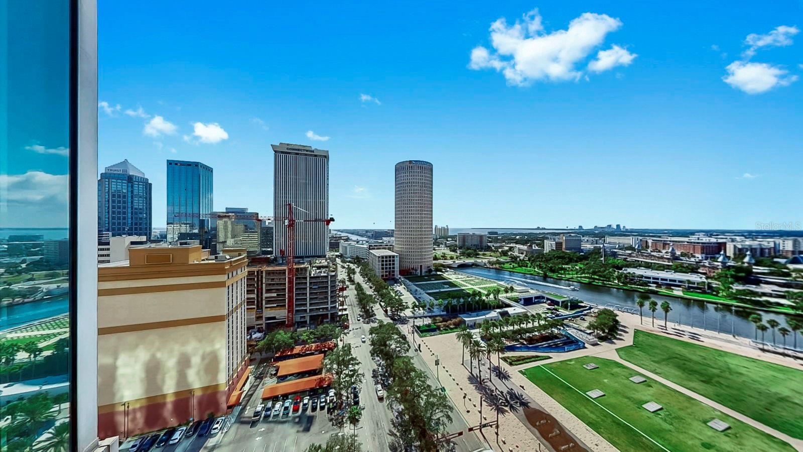 Image 9 of 63 For 777 Ashley Drive 1702