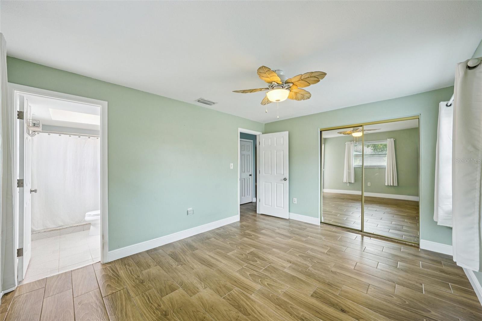 Image 27 of 62 For 1118 Carlton Road