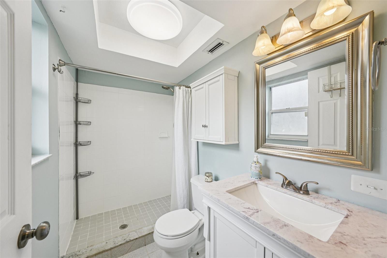 Image 28 of 62 For 1118 Carlton Road