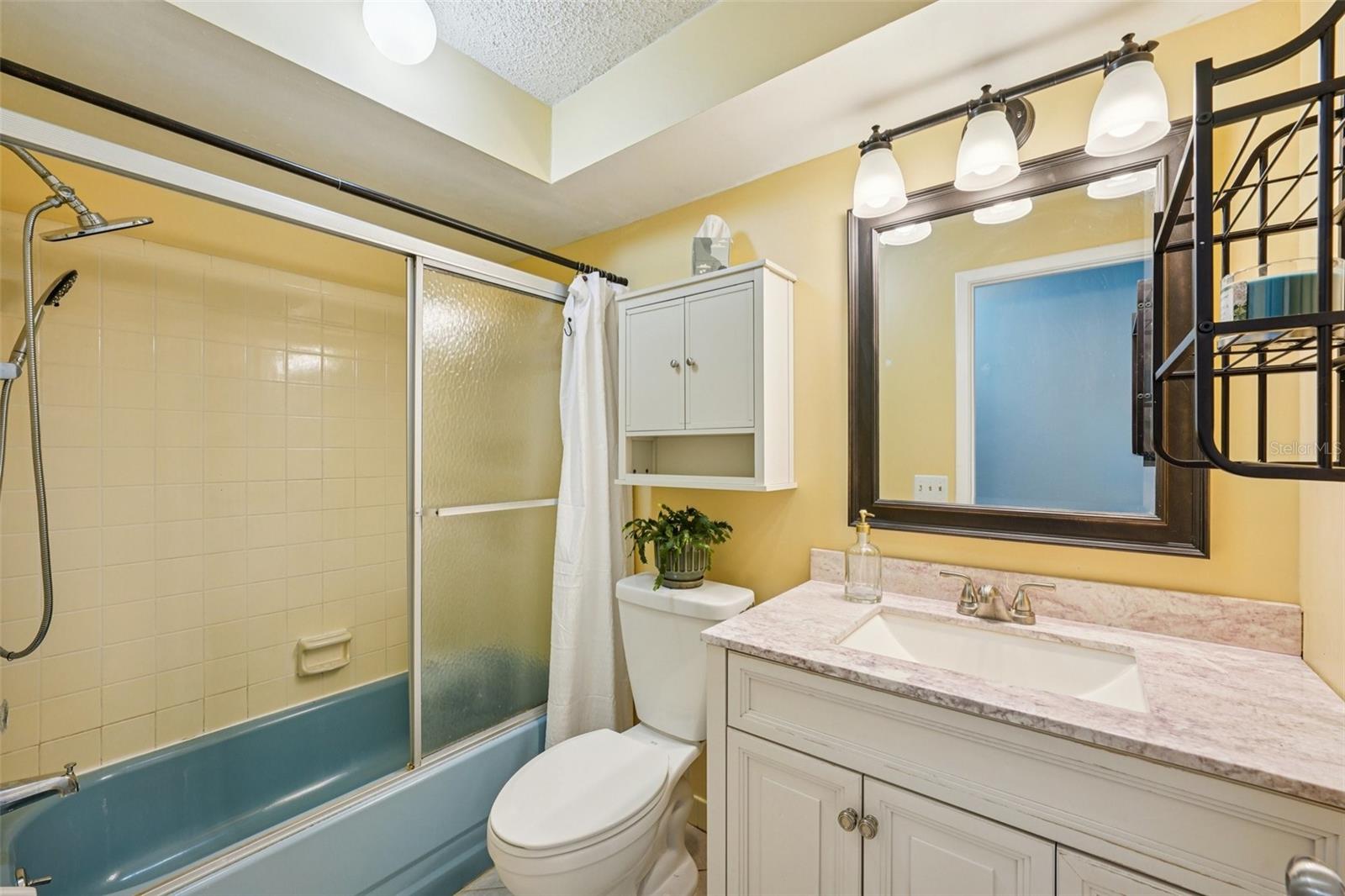 Image 32 of 62 For 1118 Carlton Road