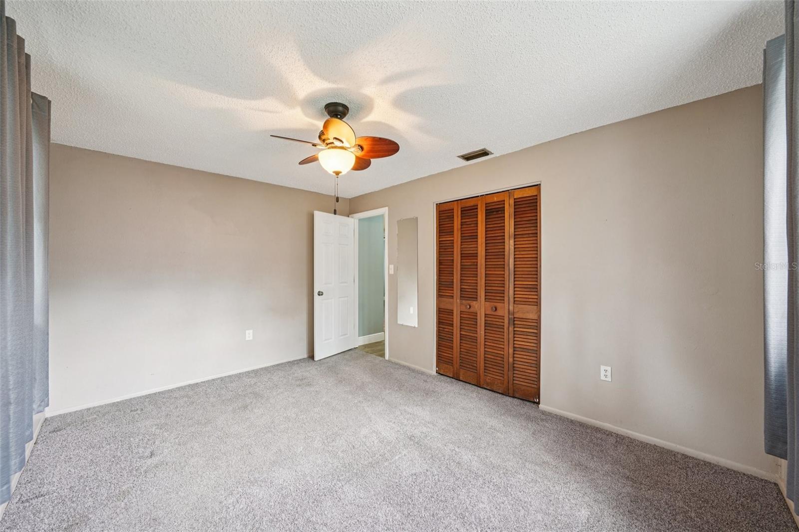 Image 36 of 62 For 1118 Carlton Road