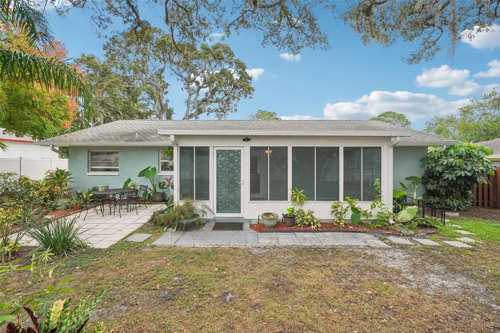 Image 40 of 62 For 1118 Carlton Road