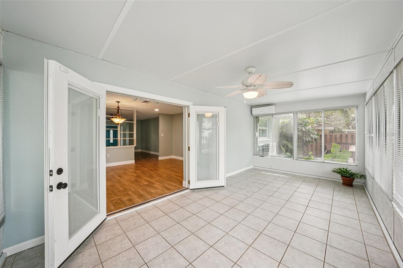 Image 5 of 62 For 1118 Carlton Road