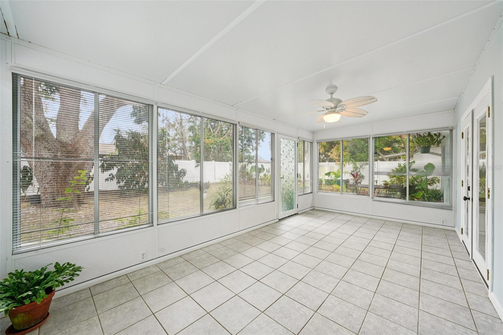 Image 6 of 62 For 1118 Carlton Road