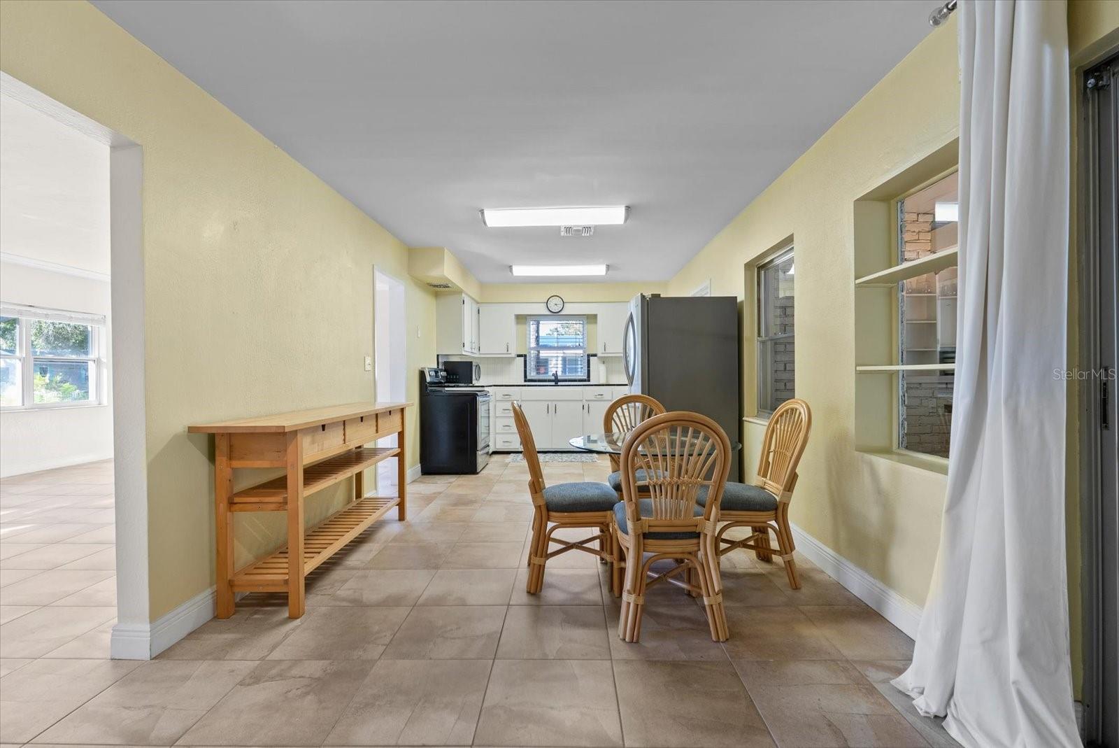 Image 12 of 53 For 441 47th Street N