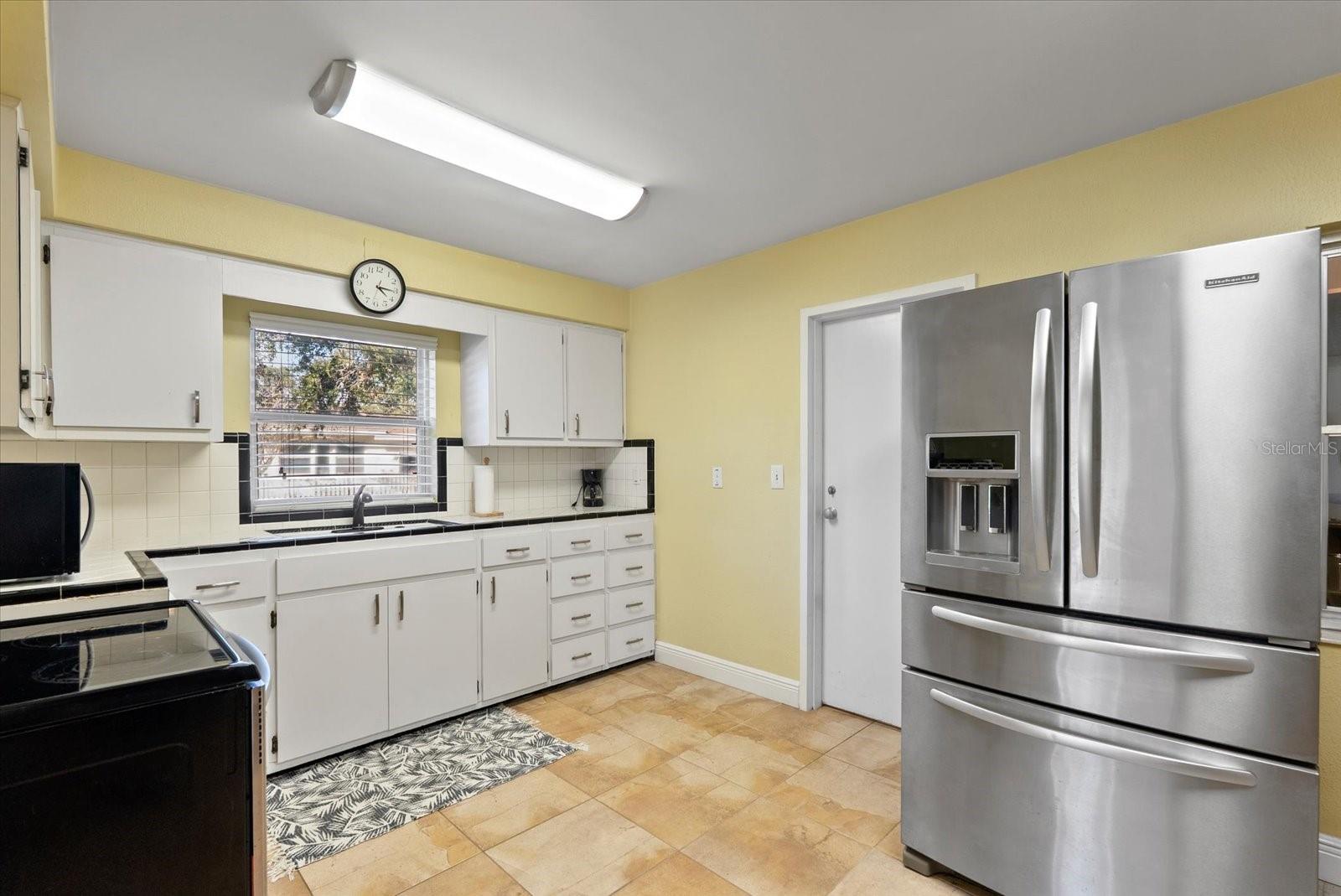 Image 14 of 53 For 441 47th Street N